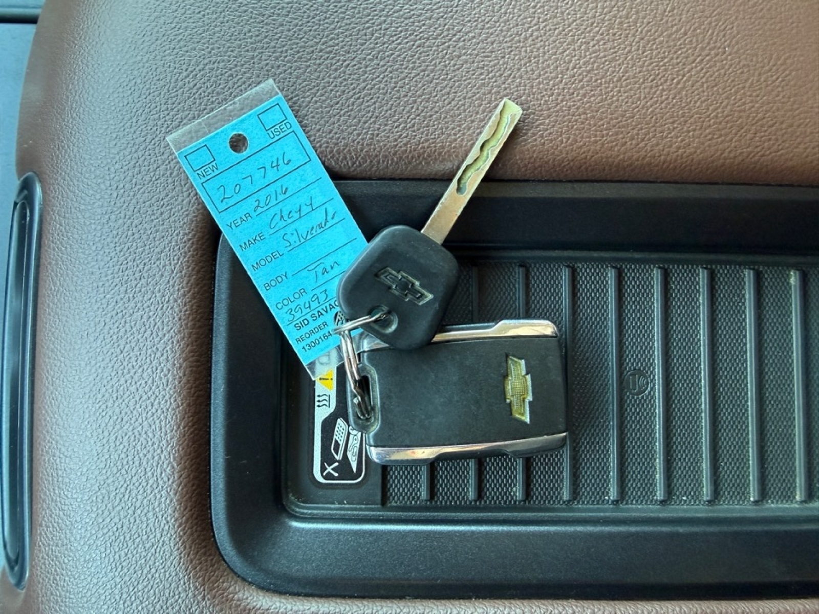 2016 Chevrolet Silverado 1500 High Country, 39493, Photo