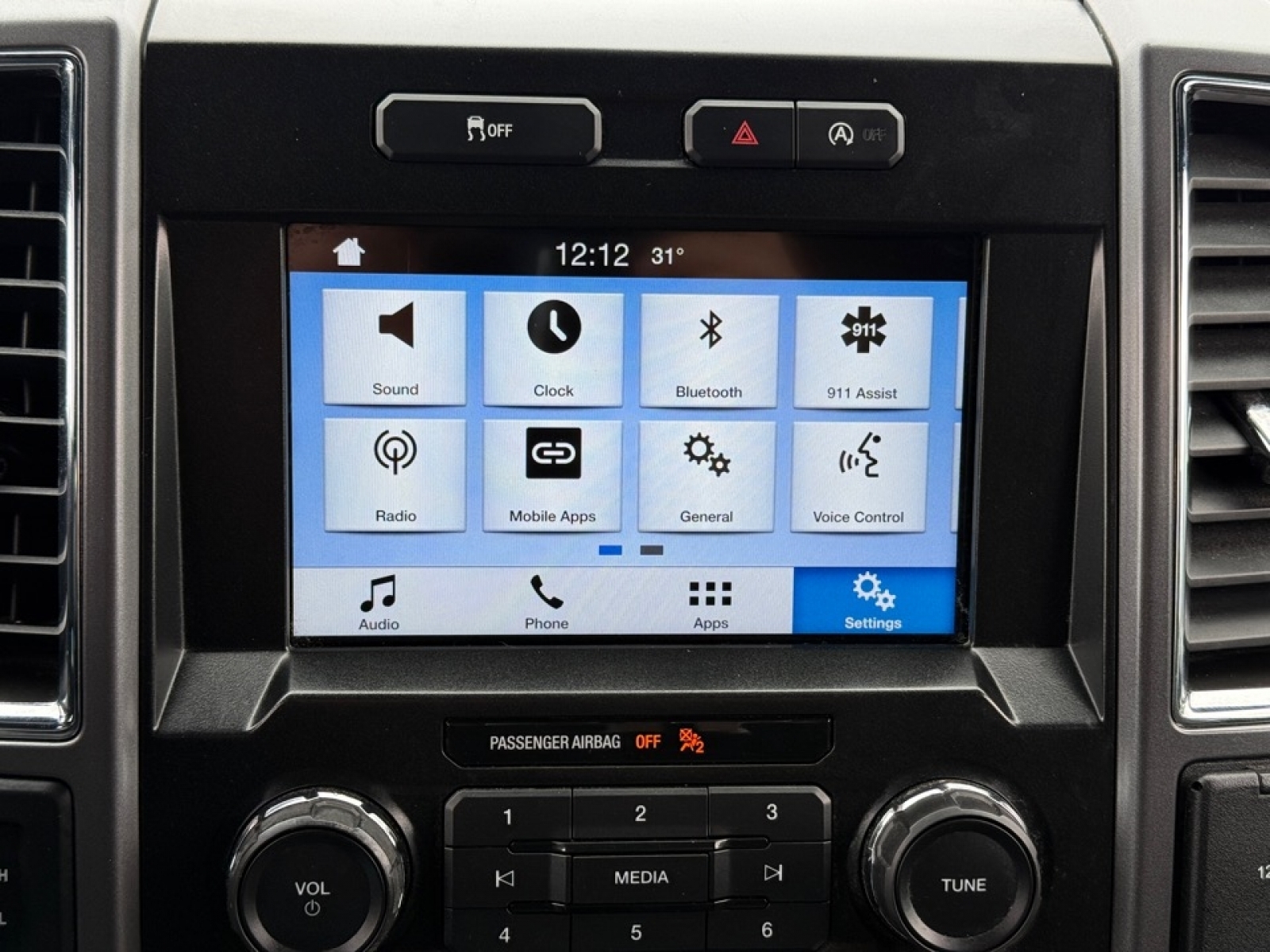 2016 Ford F-150 XLT, 38446Y, Photo