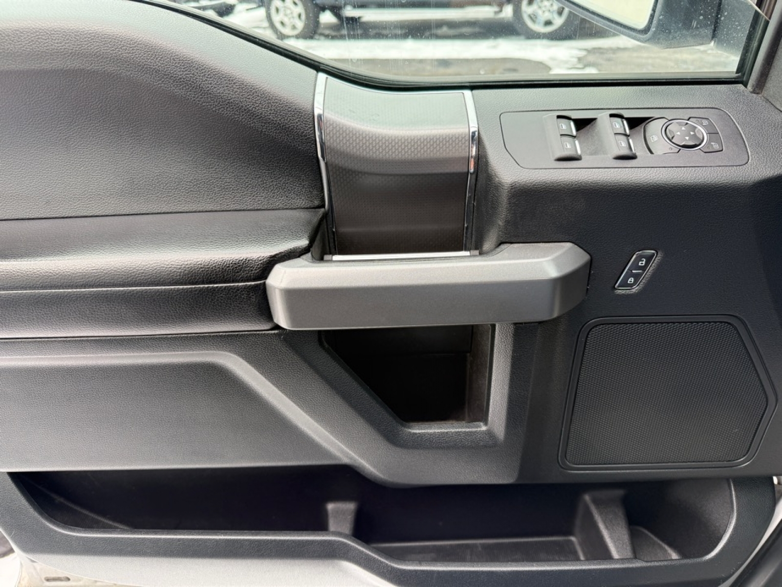 2016 Ford F-150 XLT, 38446Y, Photo