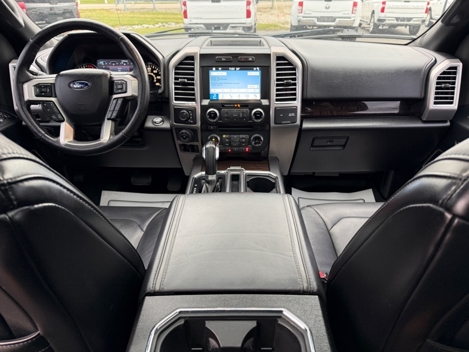 2016 Ford F-150 Platinum, 39062, Photo