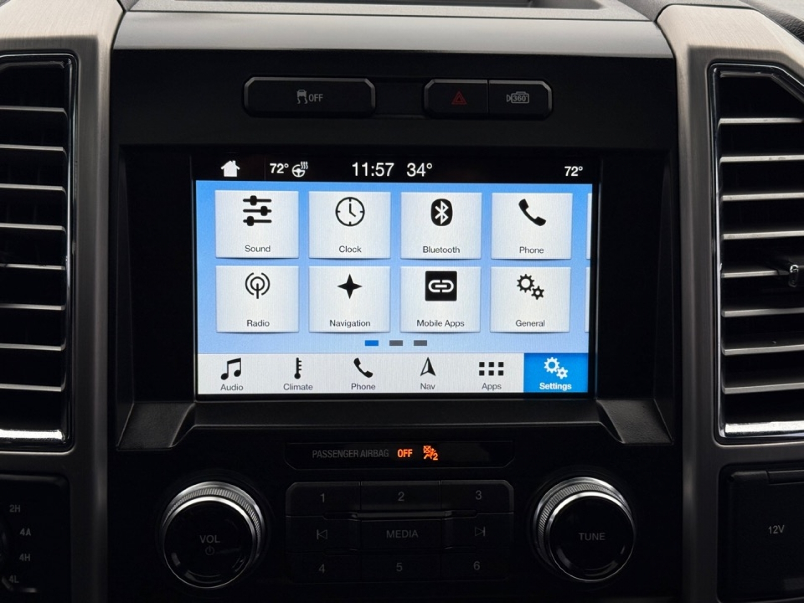 2016 Ford F-150 Platinum, 39062, Photo