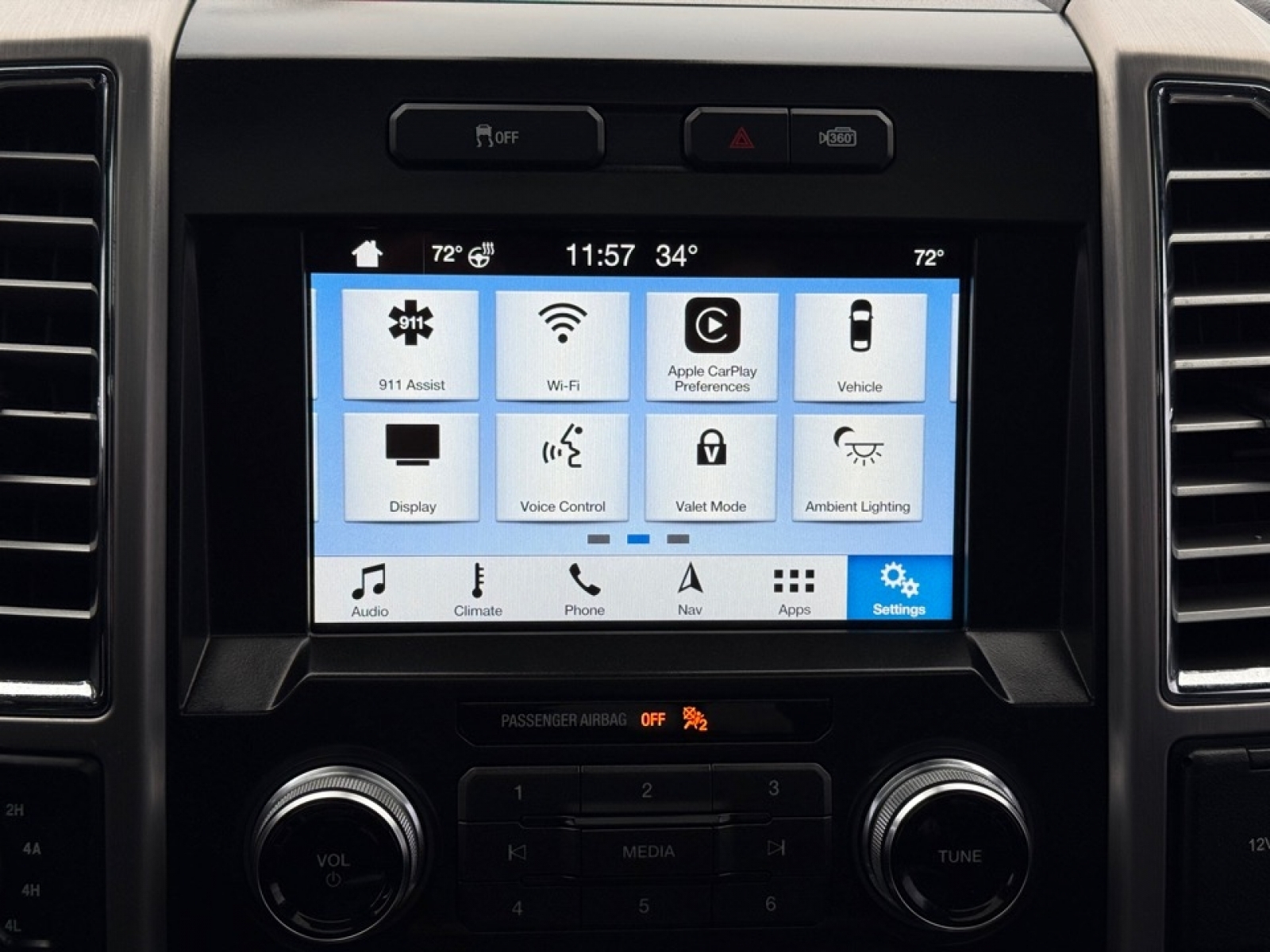 2016 Ford F-150 Platinum, 39062, Photo