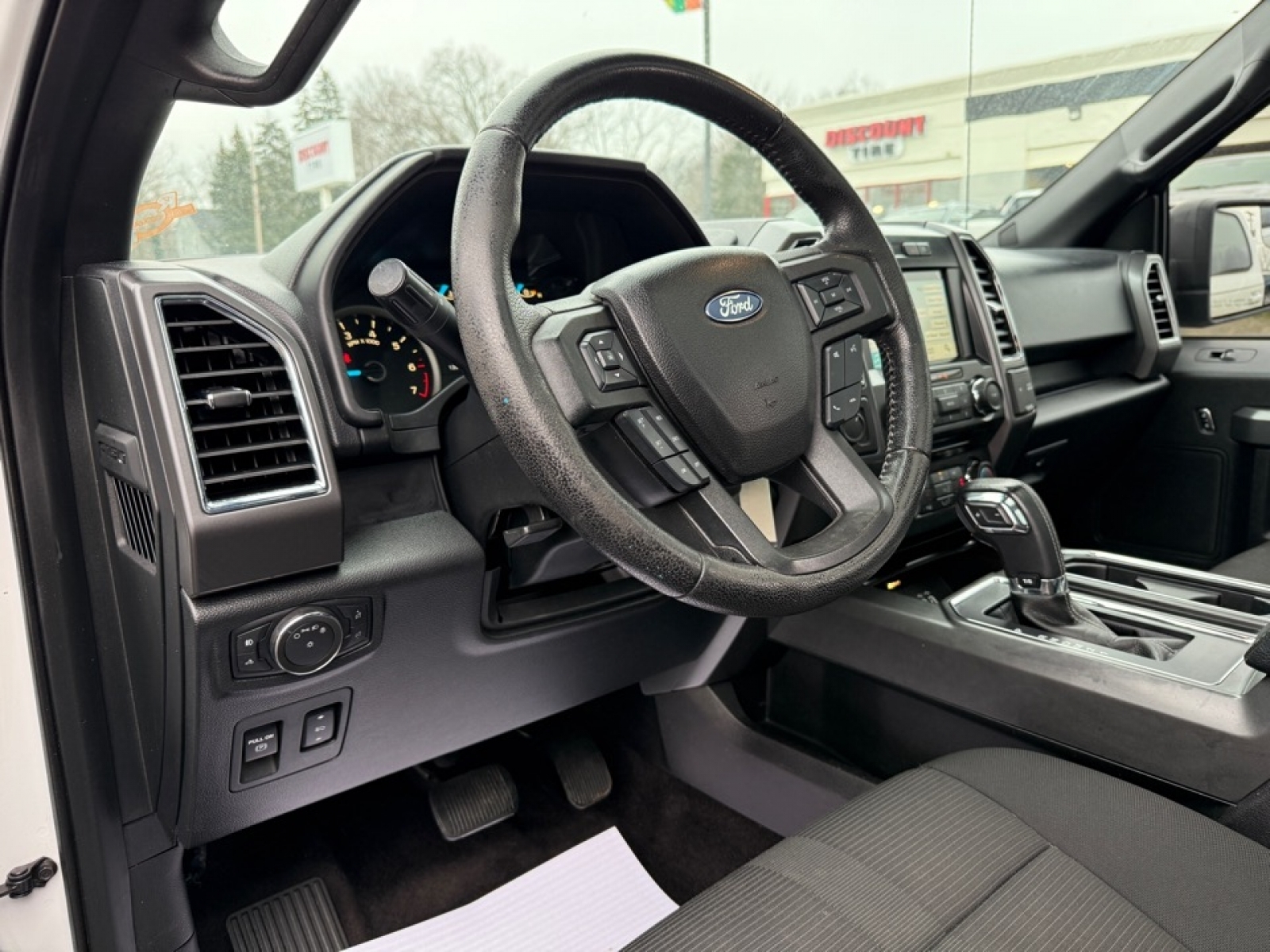 2016 Ford F-150 XLT, 39342, Photo