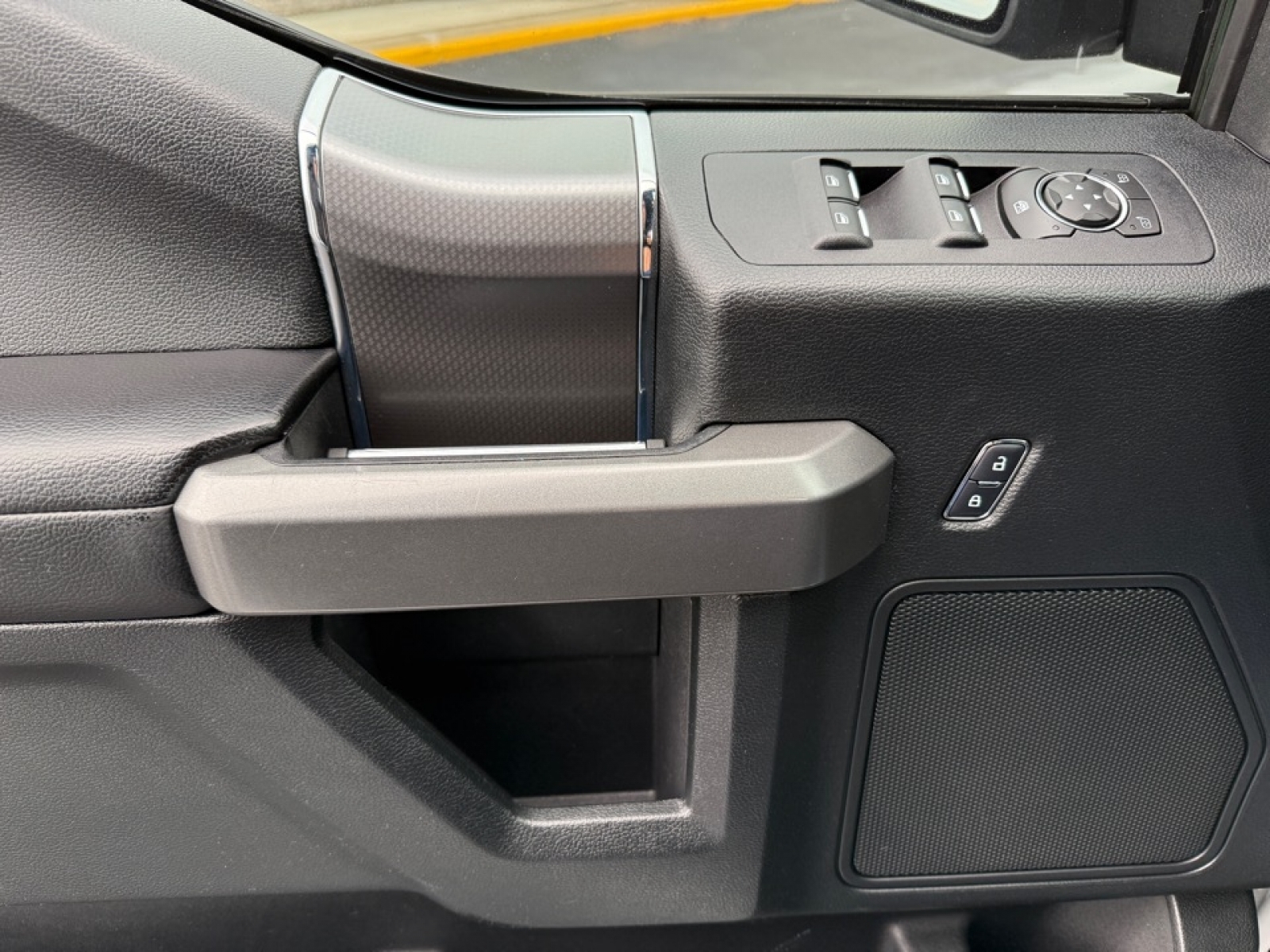 2016 Ford F-150 XLT, 39342, Photo