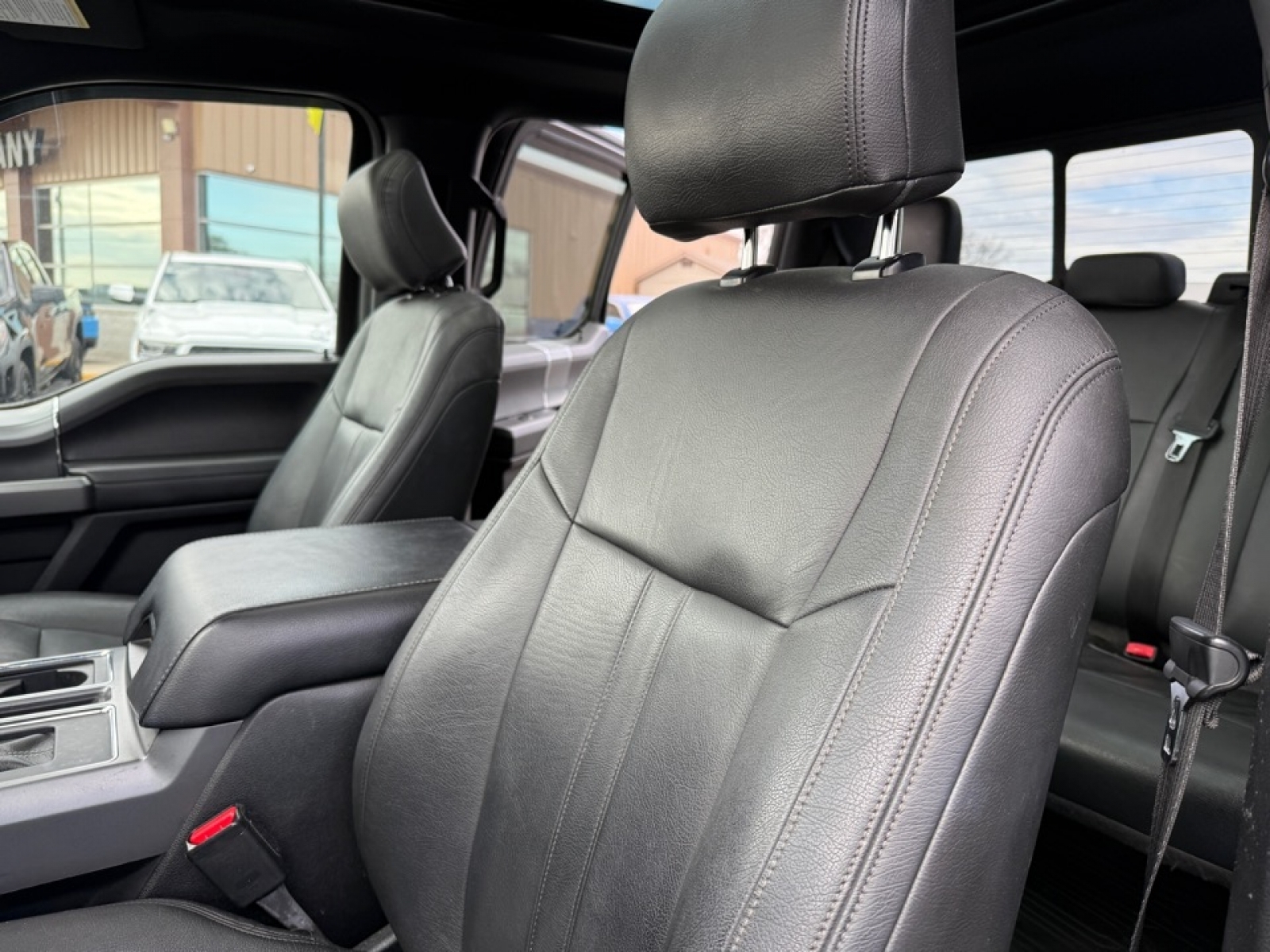 2016 Ford F-150 XLT, 39652, Photo