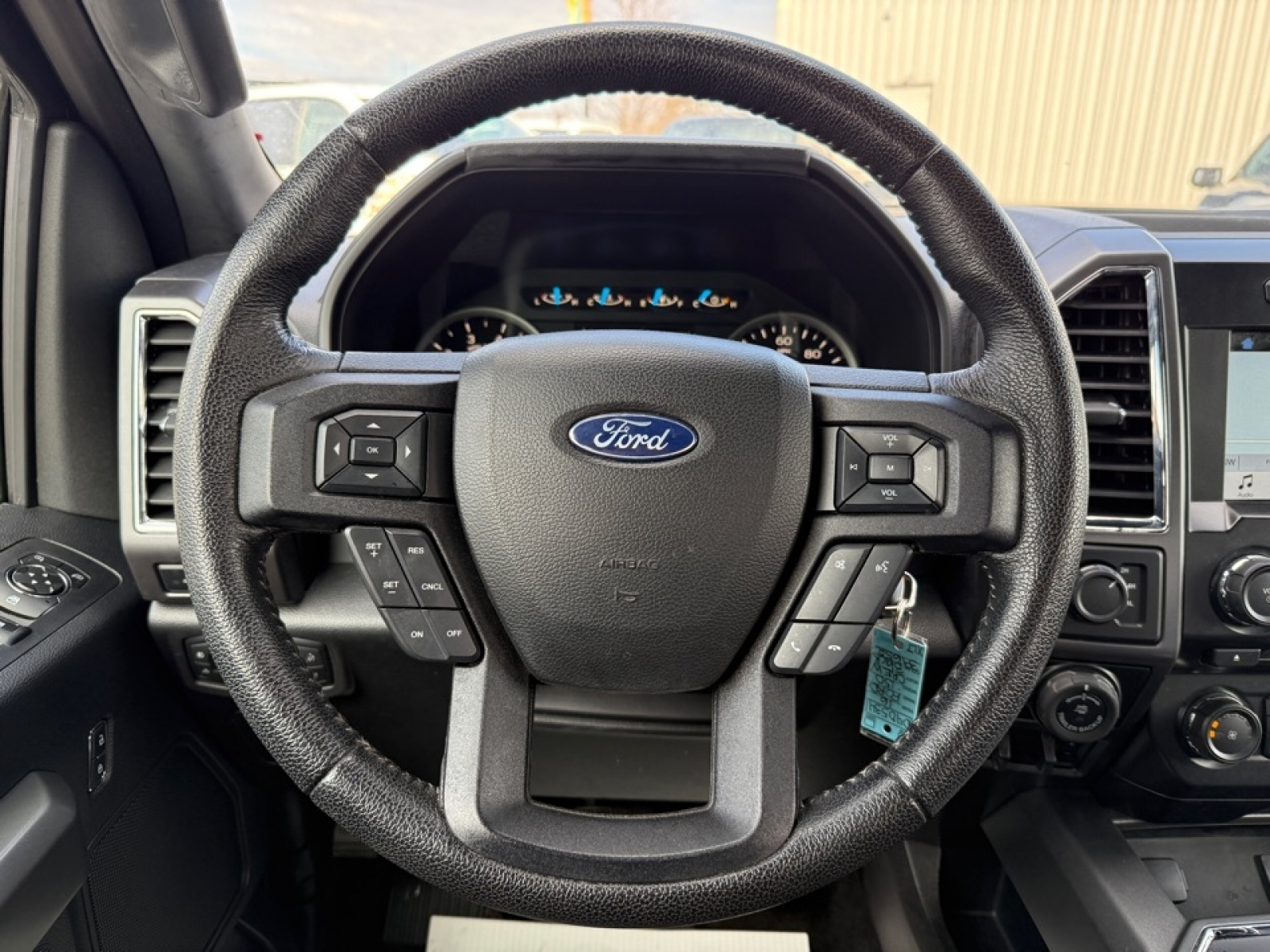 2016 Ford F-150 XLT, 39652, Photo