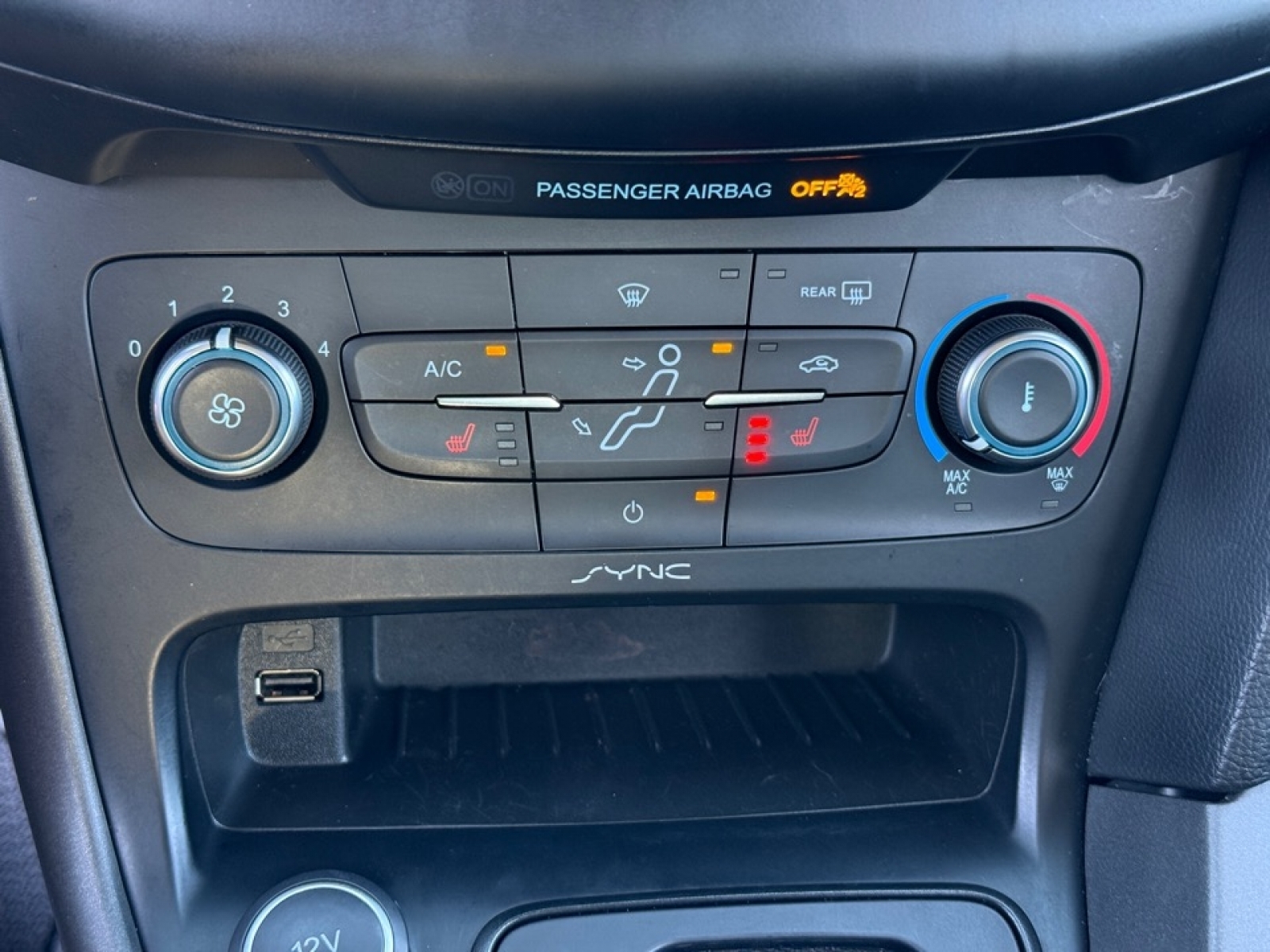 2016 Ford Focus SE, 39057, Photo