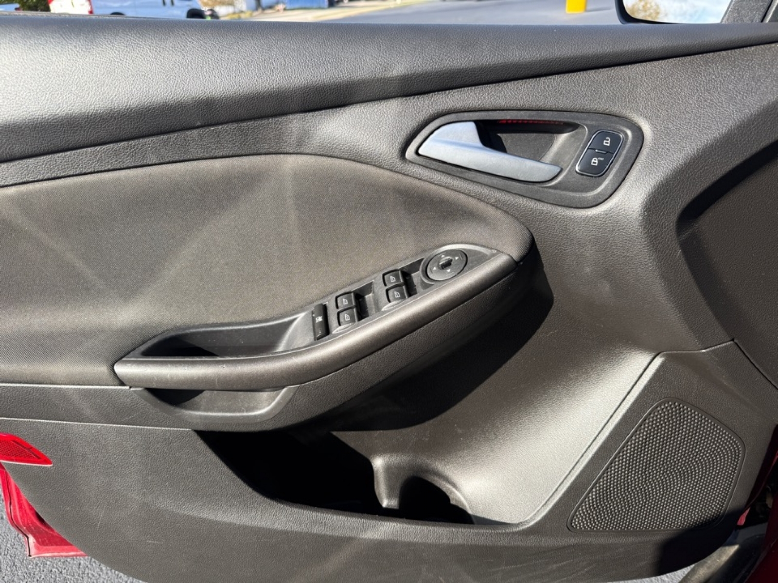 2016 Ford Focus SE, 39057, Photo