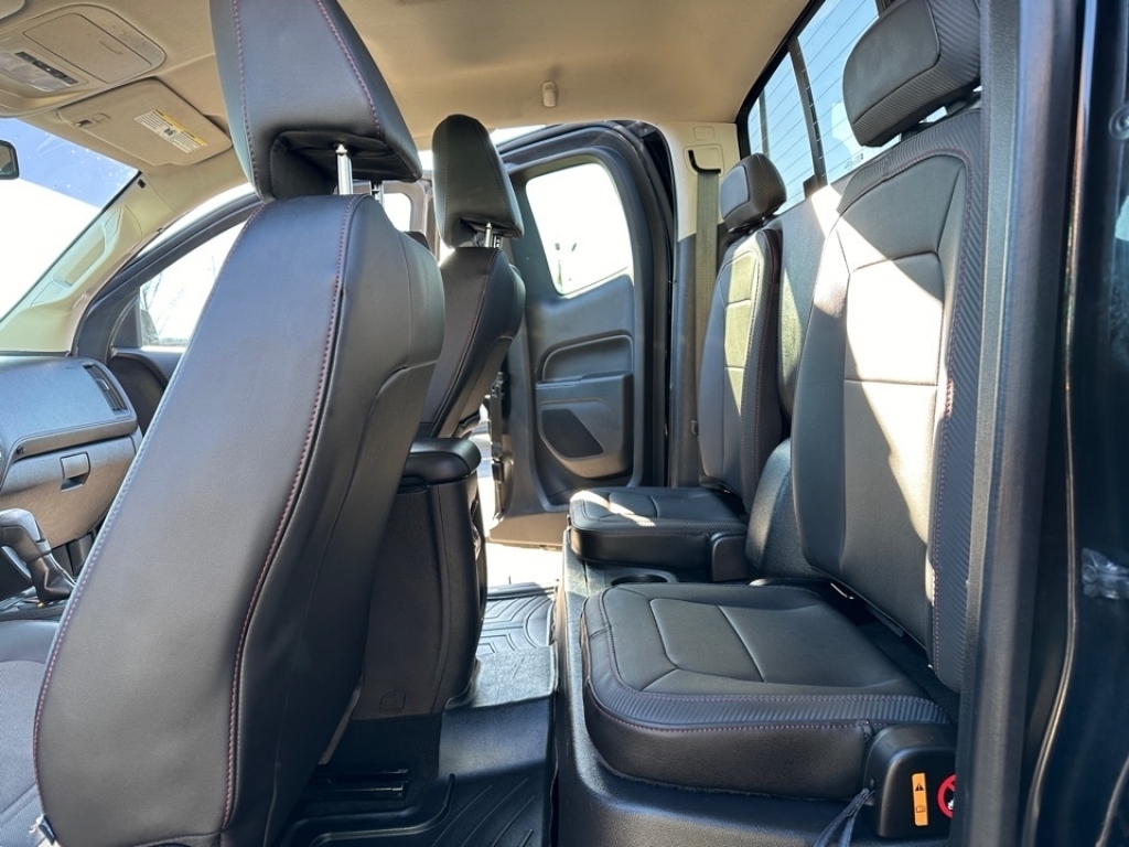 2016 GMC Canyon 4WD SLE, 36107, Photo