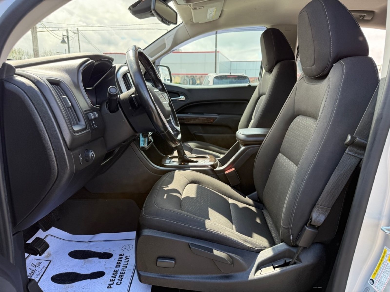 2016 GMC Canyon SLE, 39826, Photo