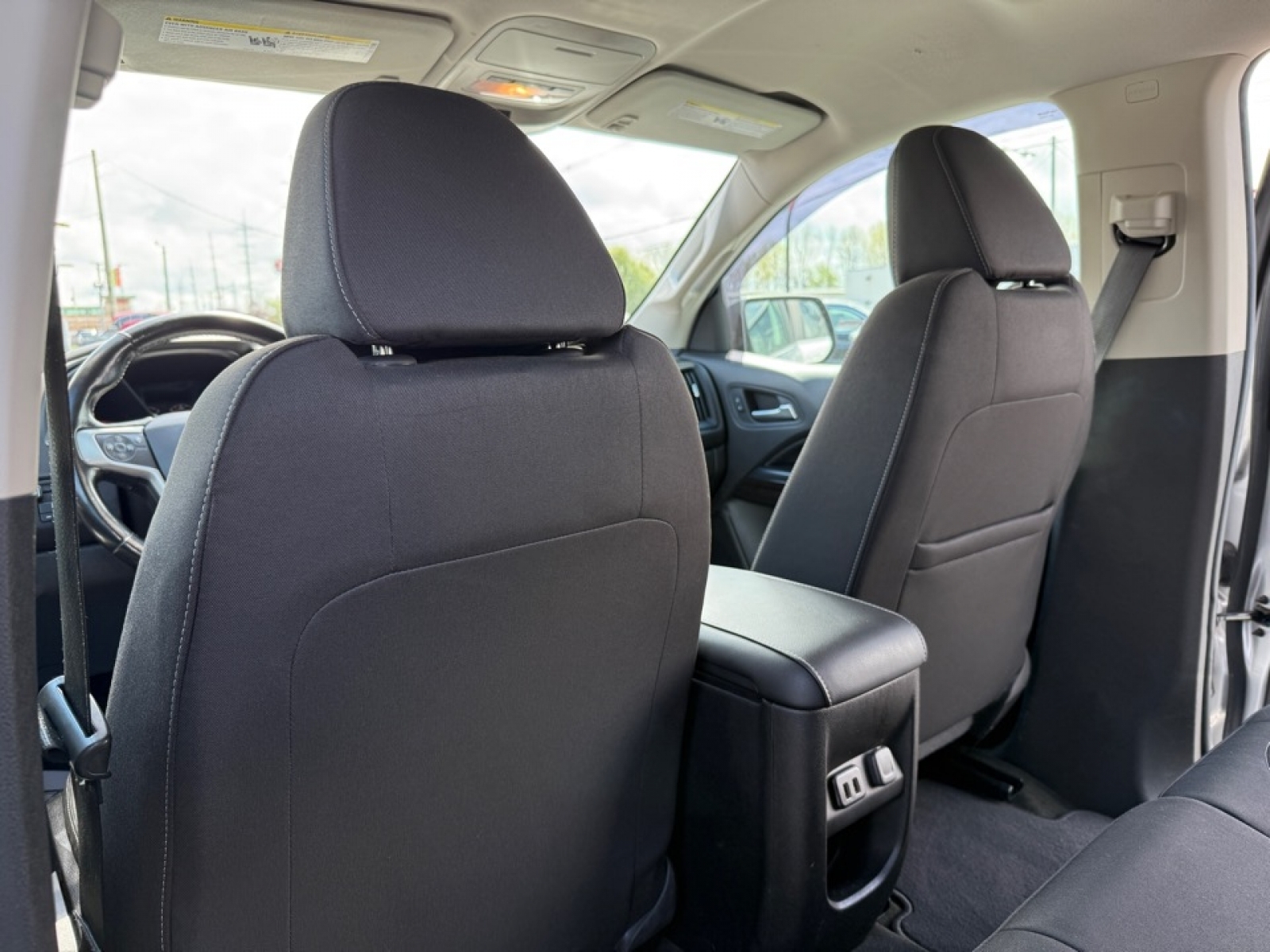 2016 GMC Canyon SLE, 39826, Photo