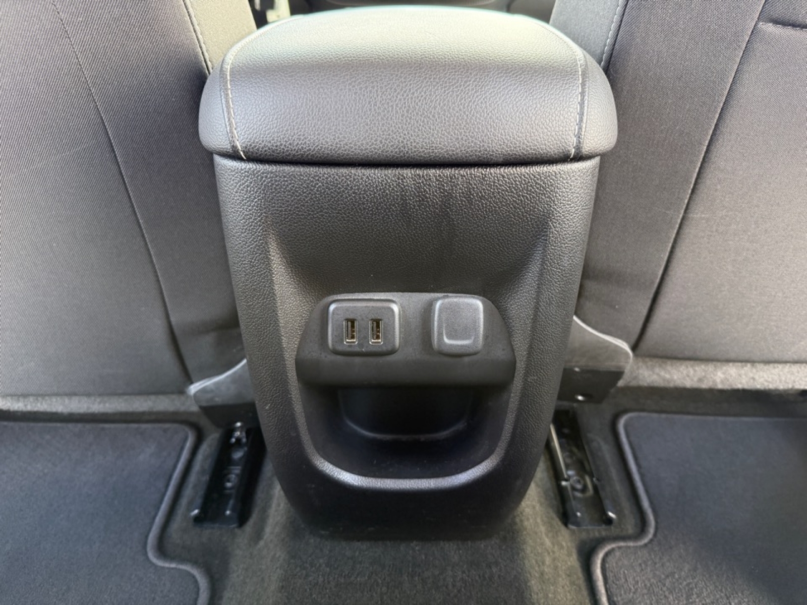 2016 GMC Canyon SLE, 39826, Photo