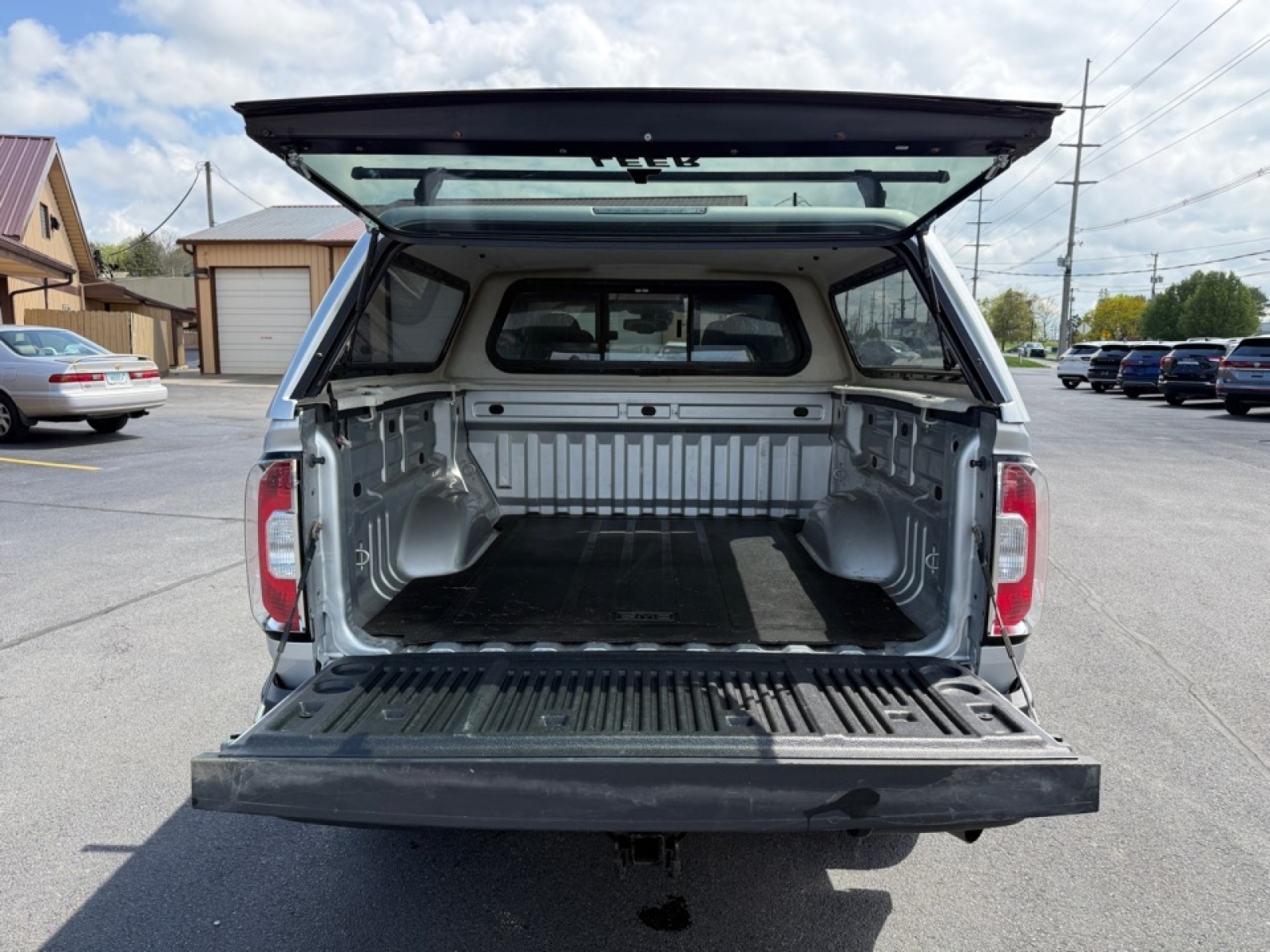 2016 GMC Canyon SLE, 39826, Photo