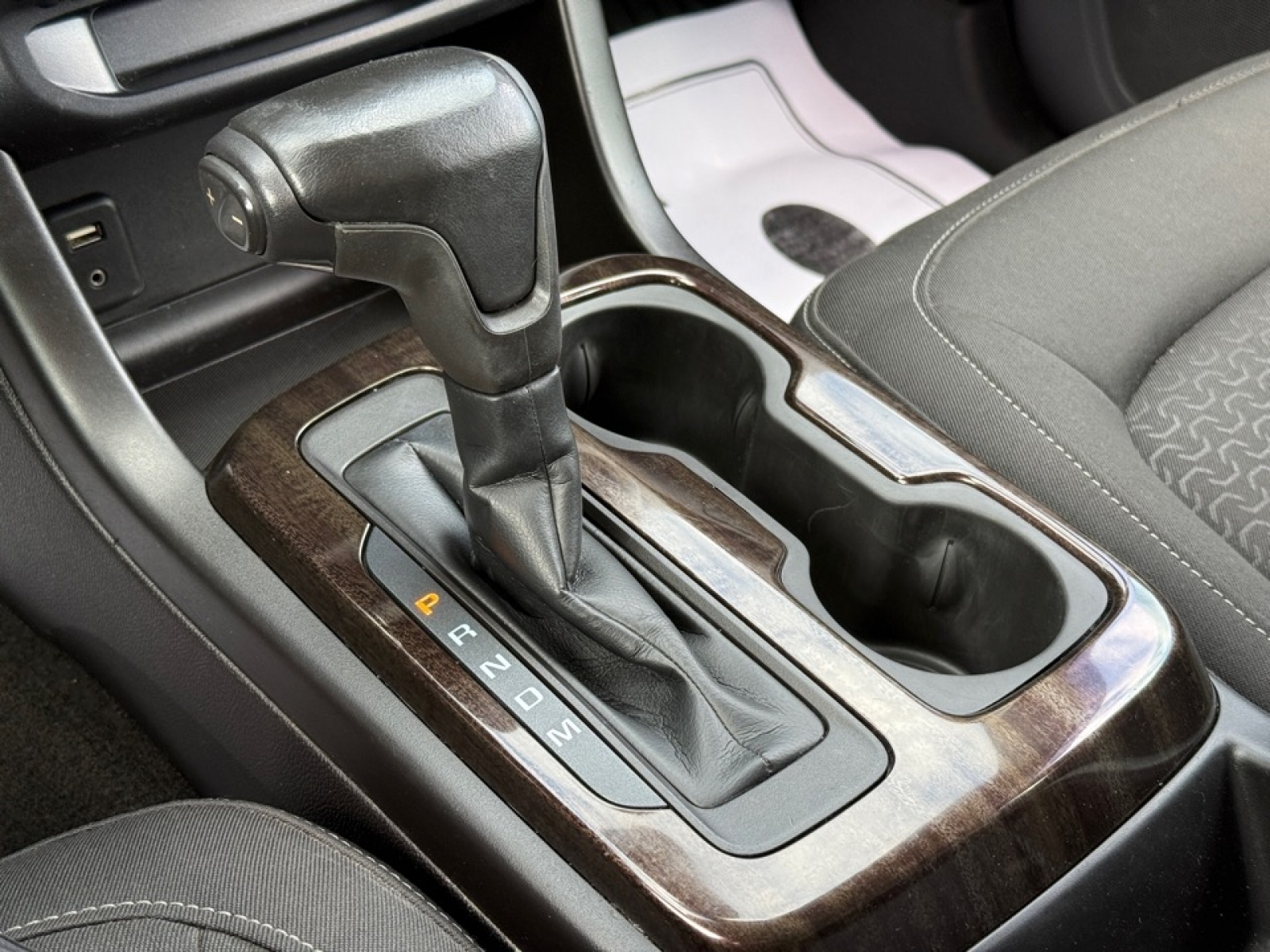 2016 GMC Canyon SLE, 39826, Photo
