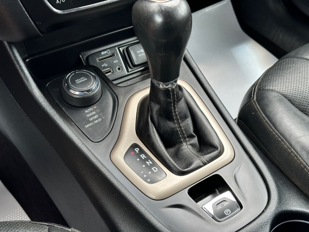 2016 Jeep Cherokee Limited, 39455A, Photo