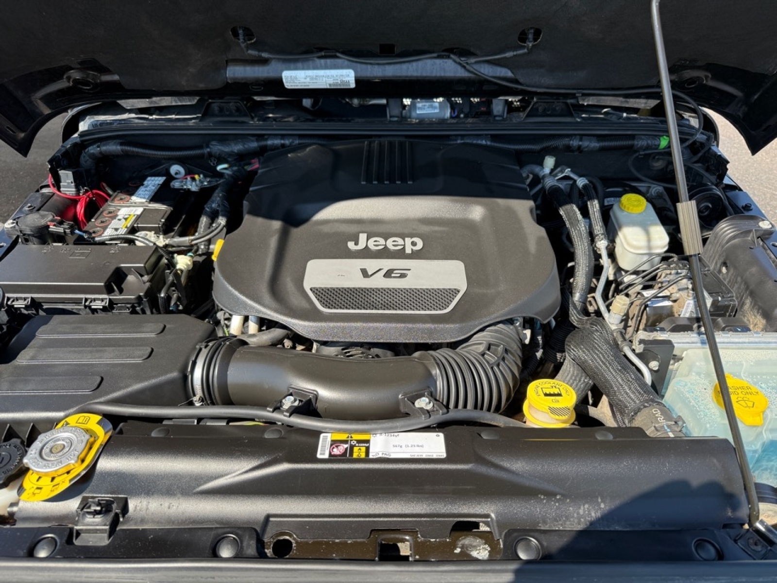2016 Jeep Wrangler Rubicon photo 21