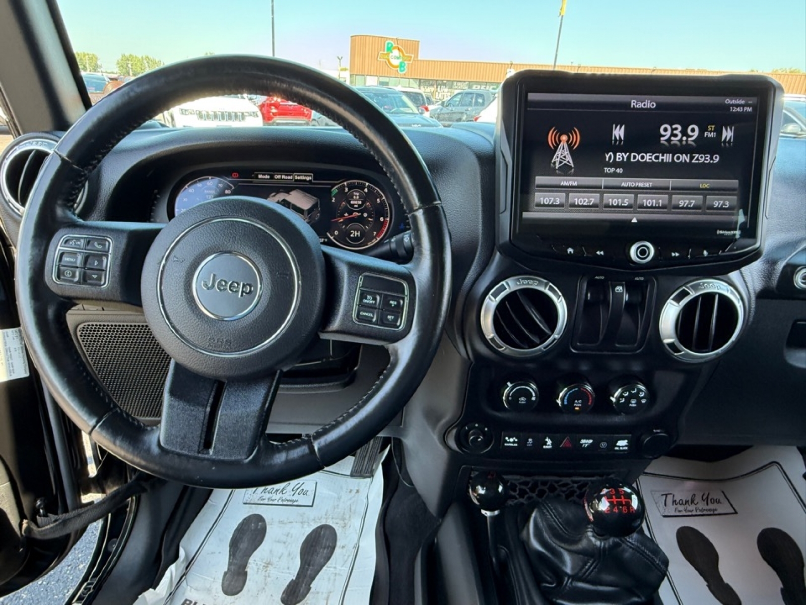 2016 Jeep Wrangler Rubicon photo 22