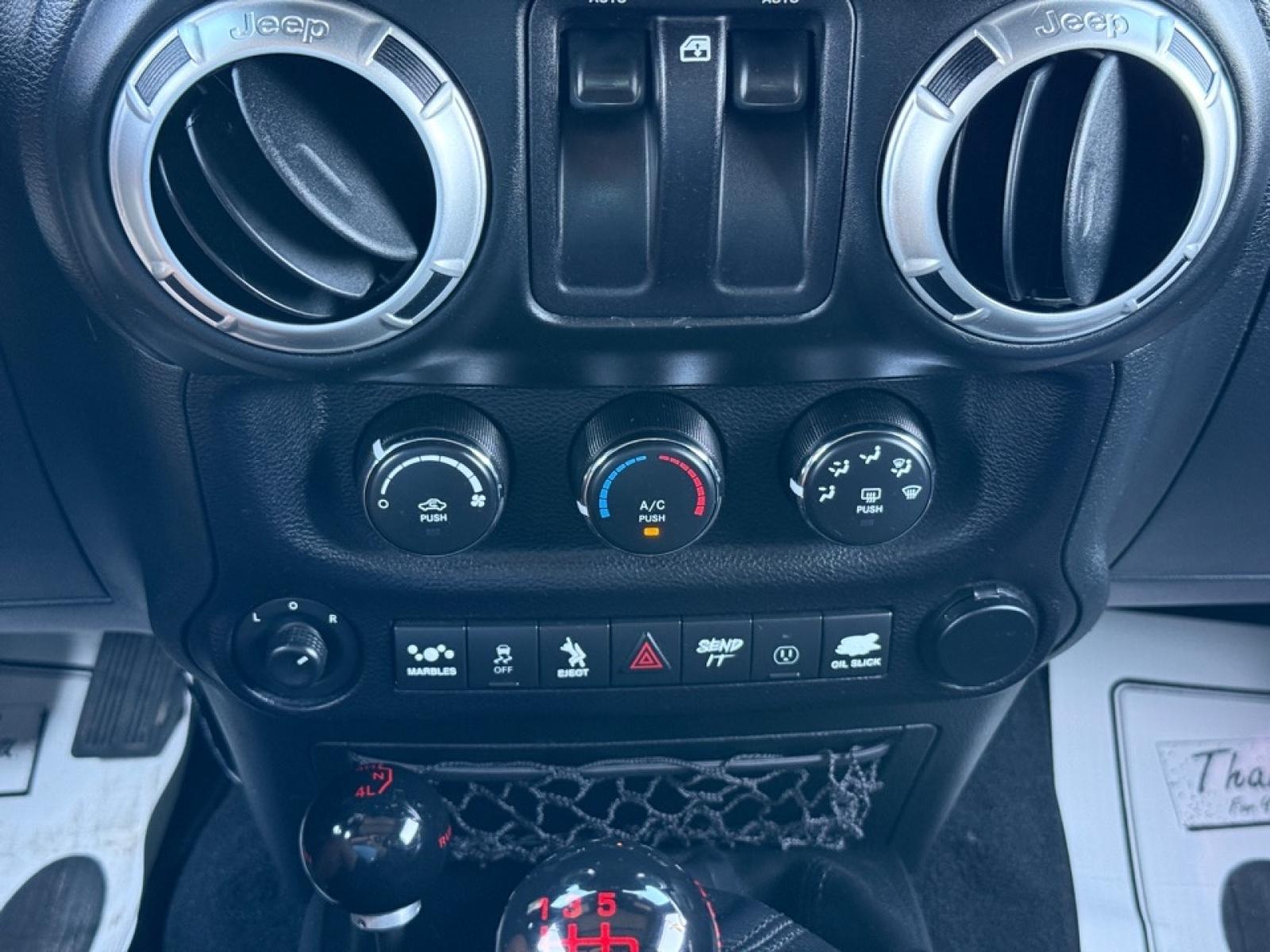 2016 Jeep Wrangler Rubicon photo 30