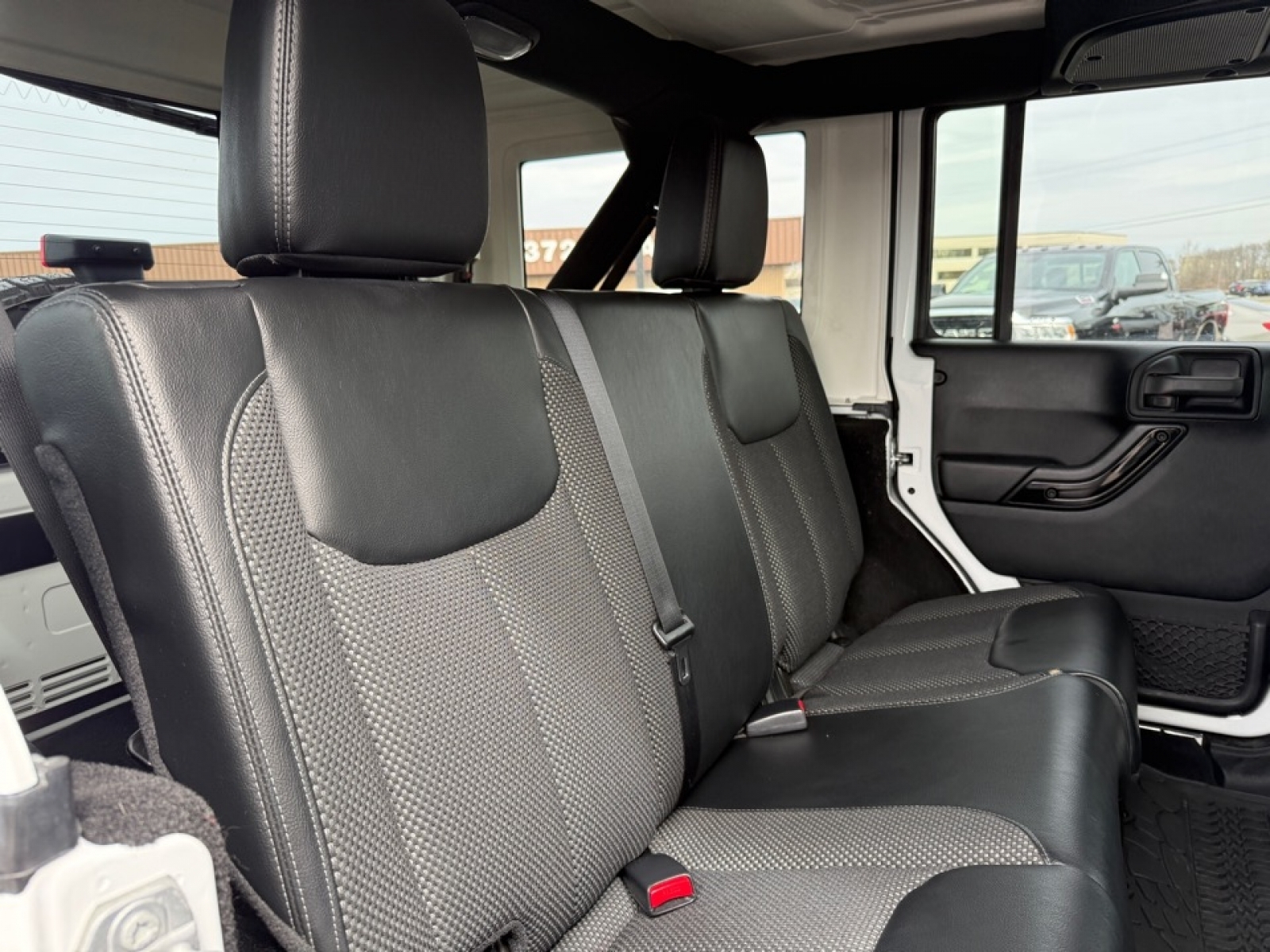 2016 Jeep Wrangler Unlimited Backcountry, 39422, Photo