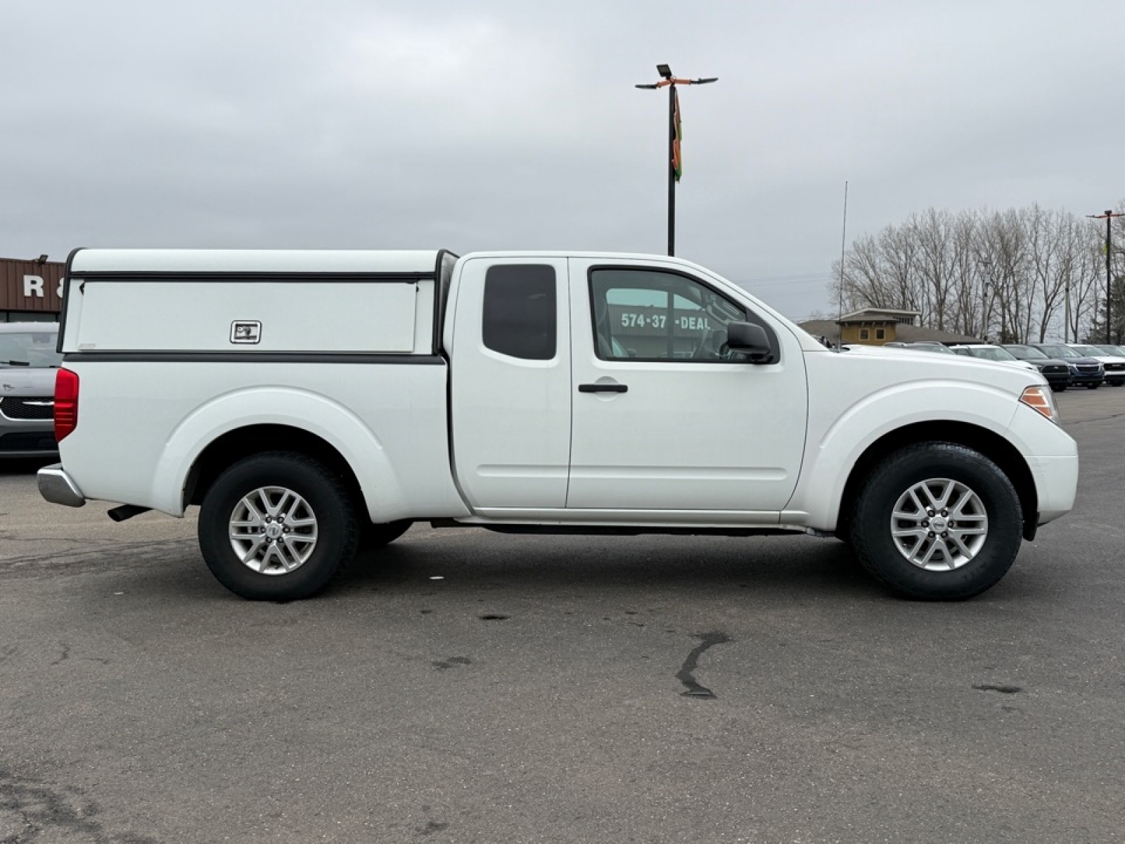 2016 Nissan Frontier SV, 39482, Photo