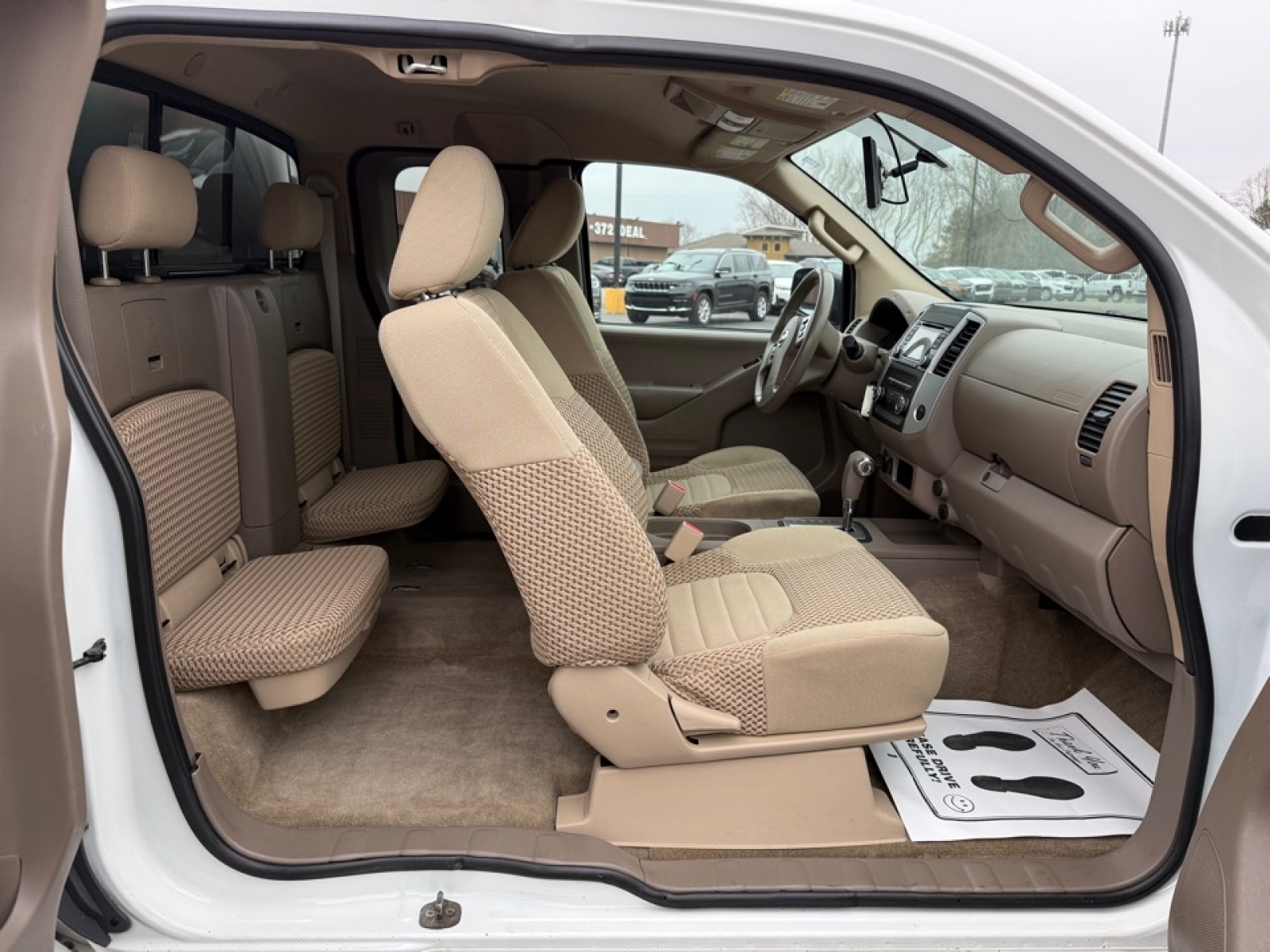 2016 Nissan Frontier SV, 39482, Photo