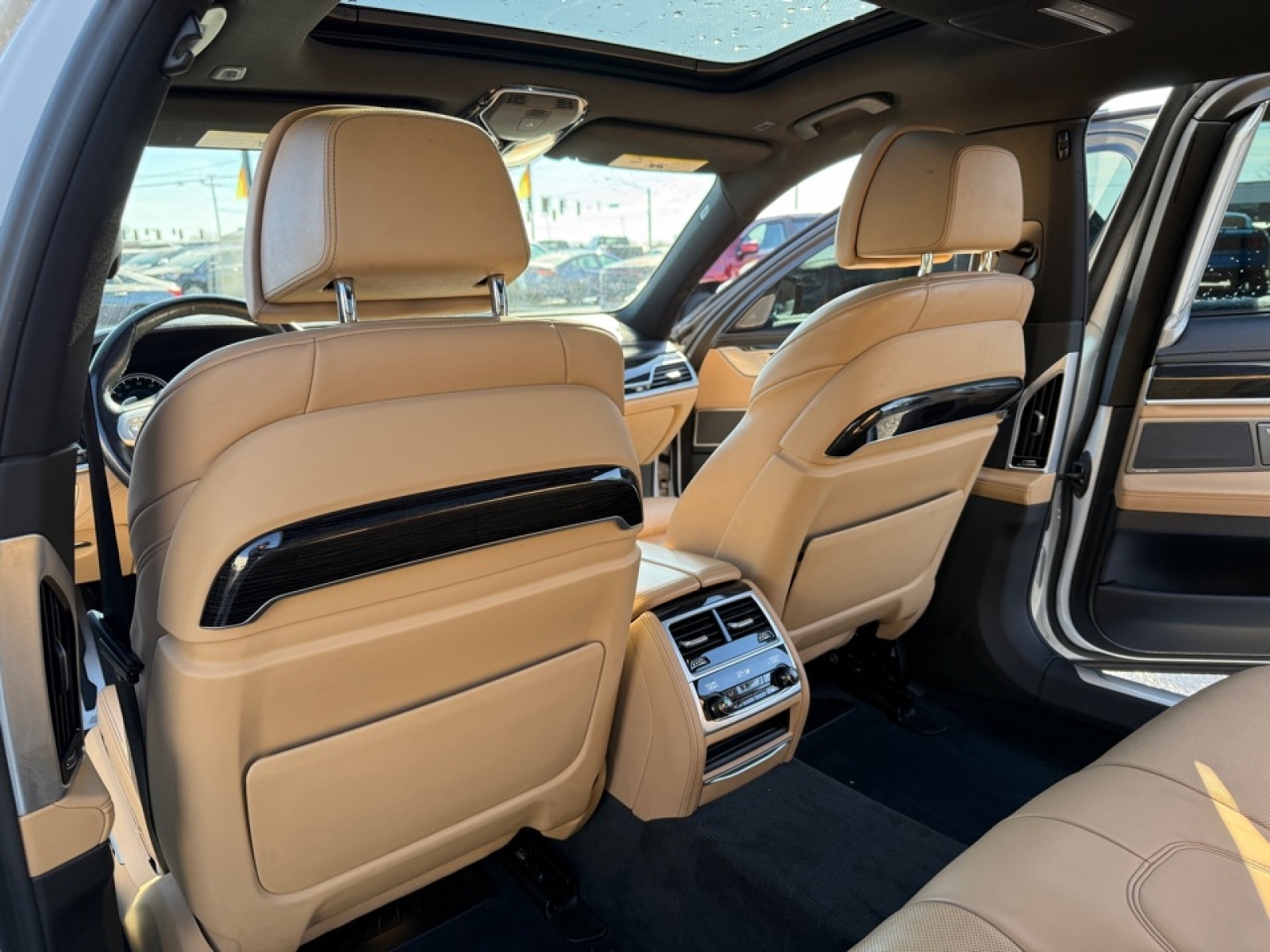 2017 BMW 750i 750i Sedan, 37900, Photo