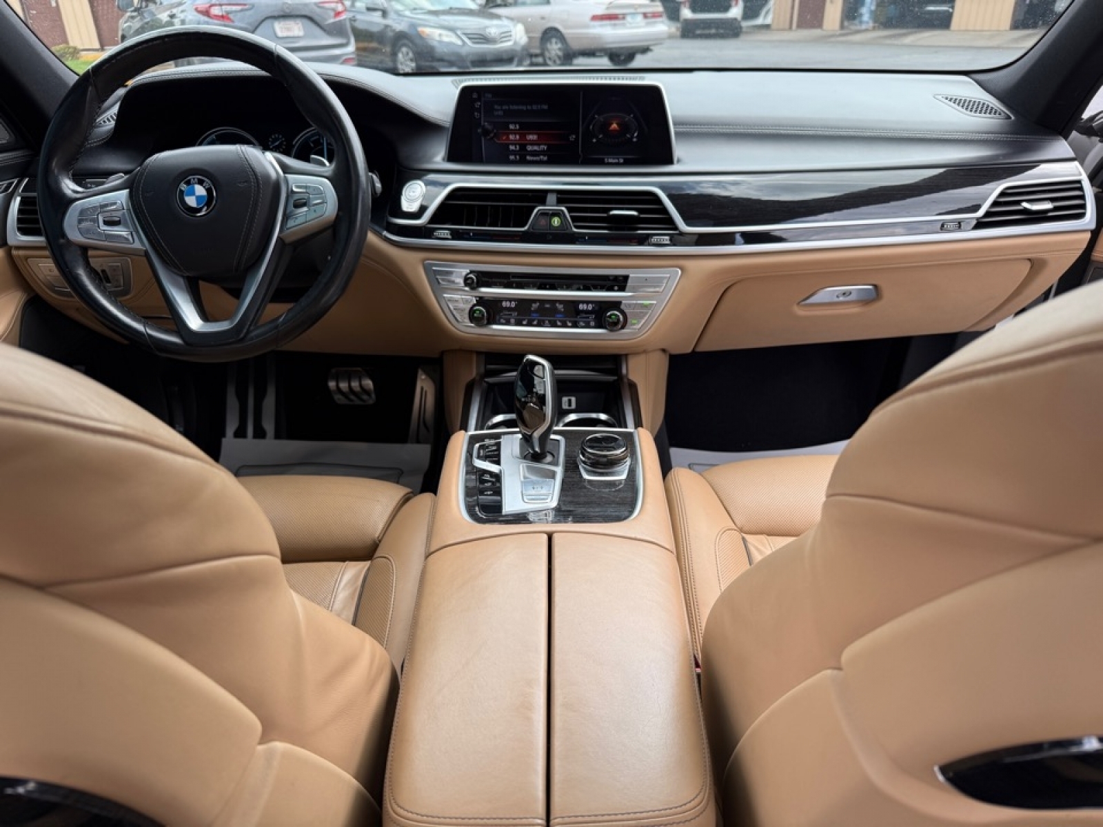 2017 BMW 750i 750i Sedan, 37900, Photo