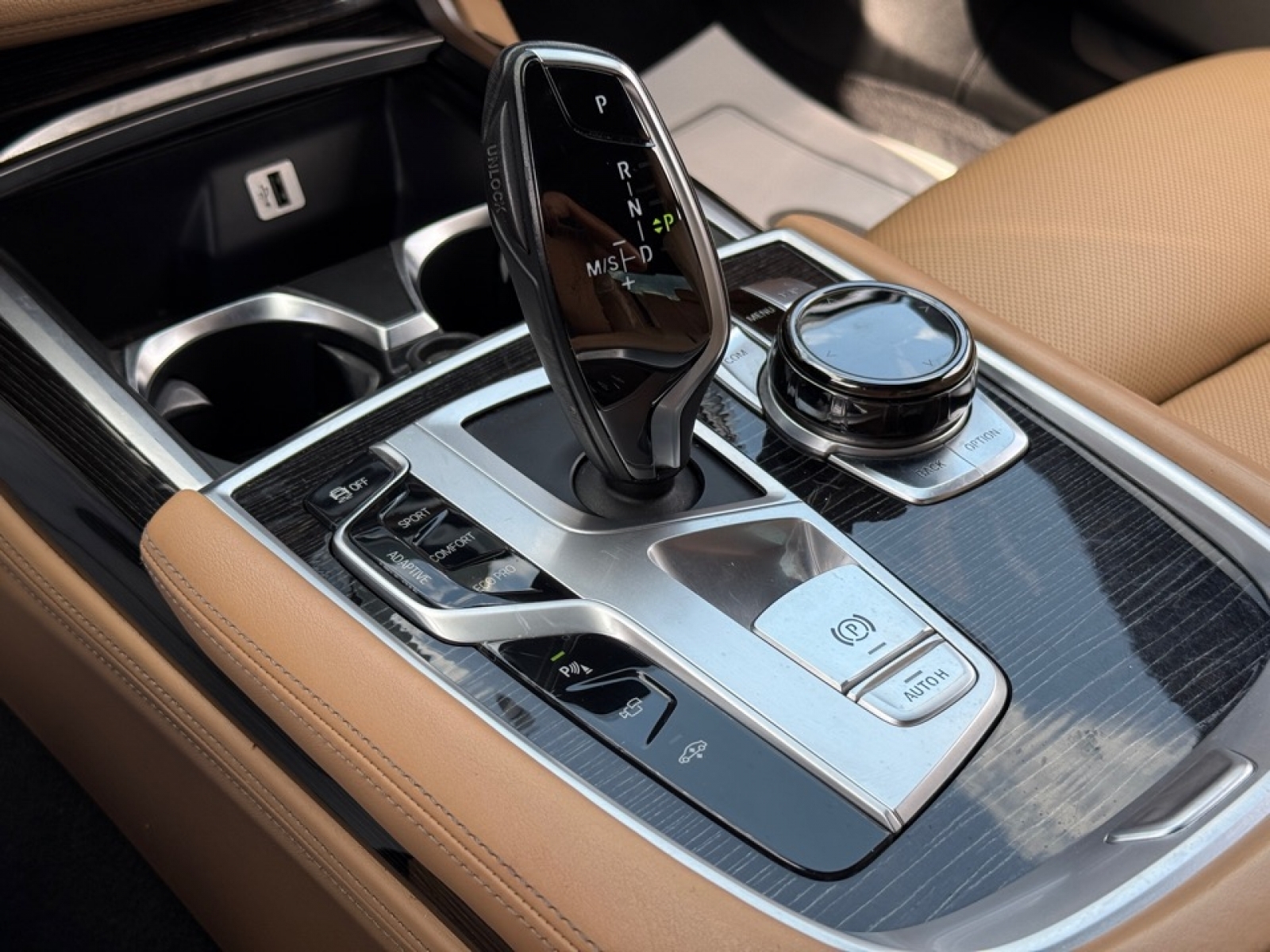 2017 BMW 750i 750i Sedan, 37900, Photo