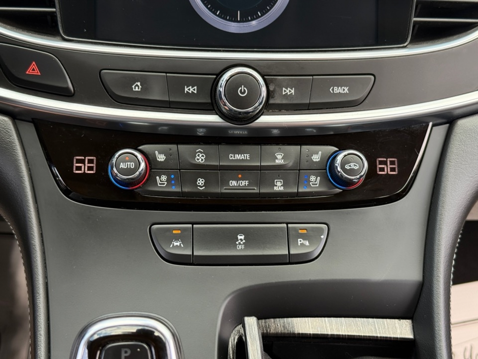 2017 Buick LaCrosse Premium, 38789, Photo