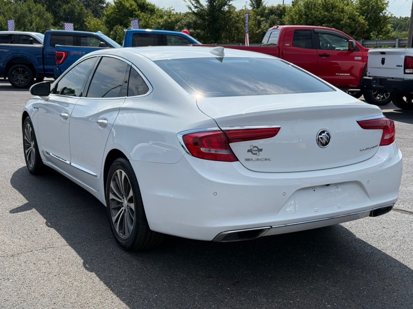 2017 Buick LaCrosse Premium, 38789, Photo