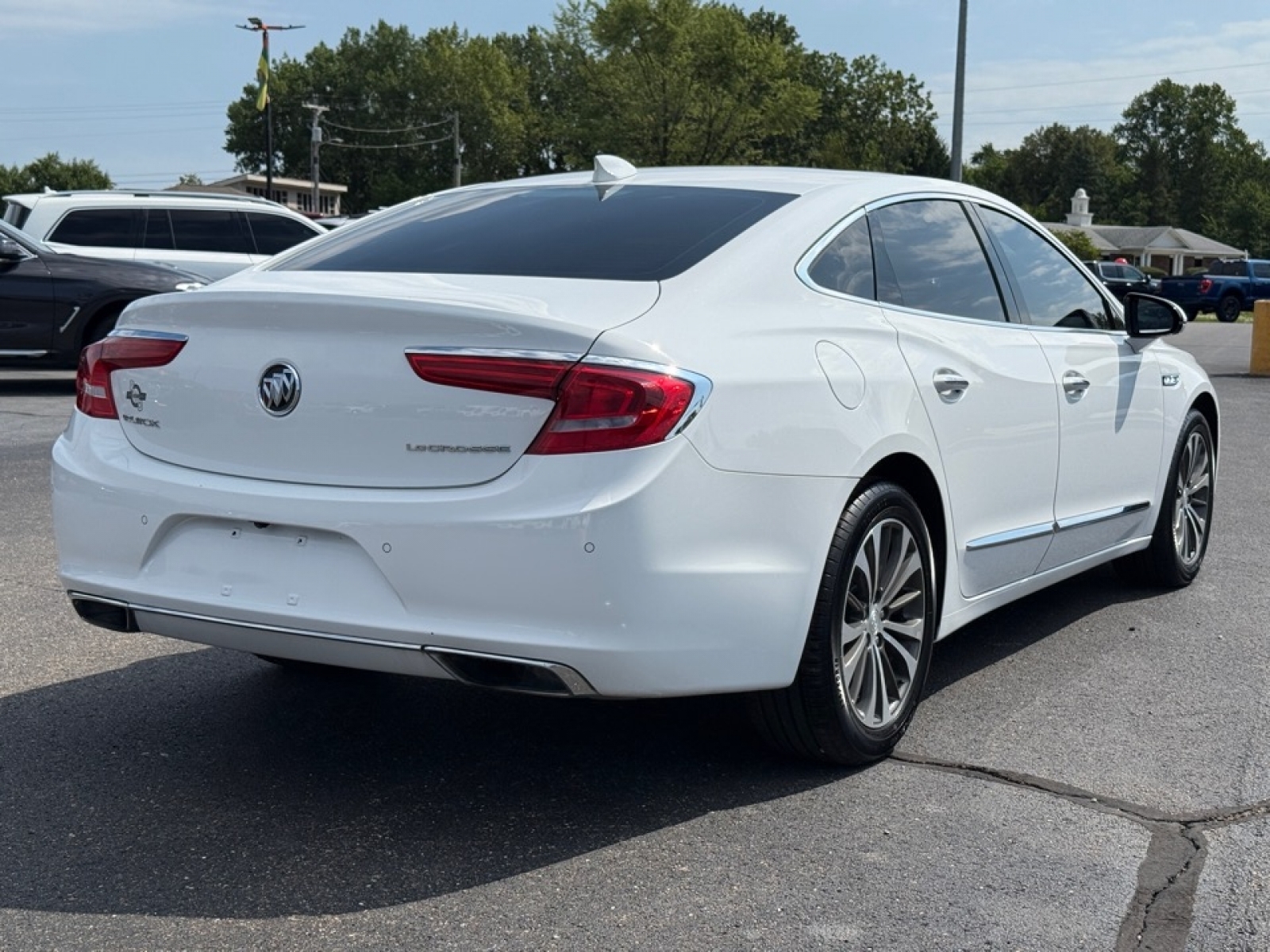 2017 Buick LaCrosse Premium, 38789, Photo