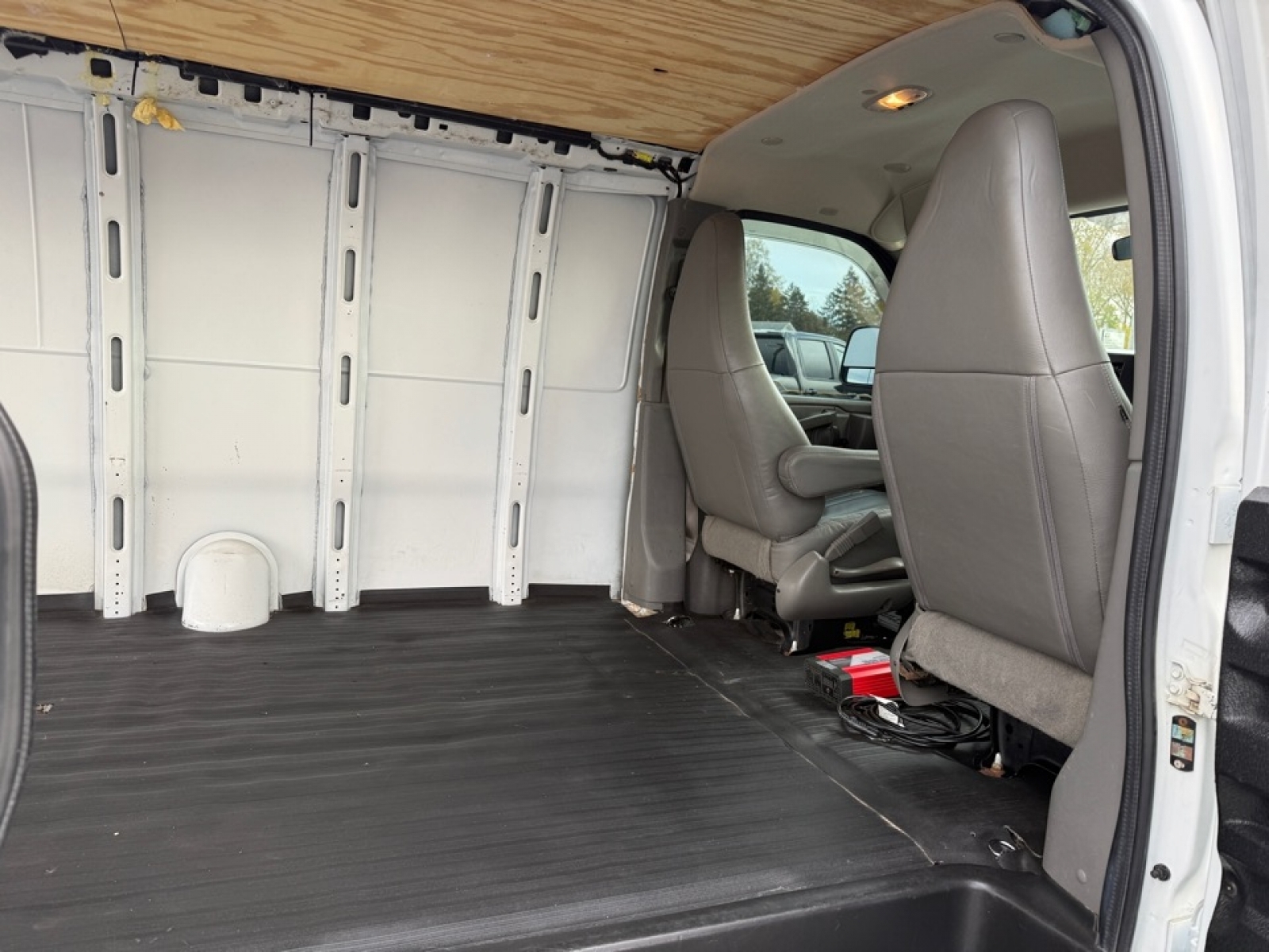 2017 Chevrolet Express 2500 Work Van, 38951A, Photo