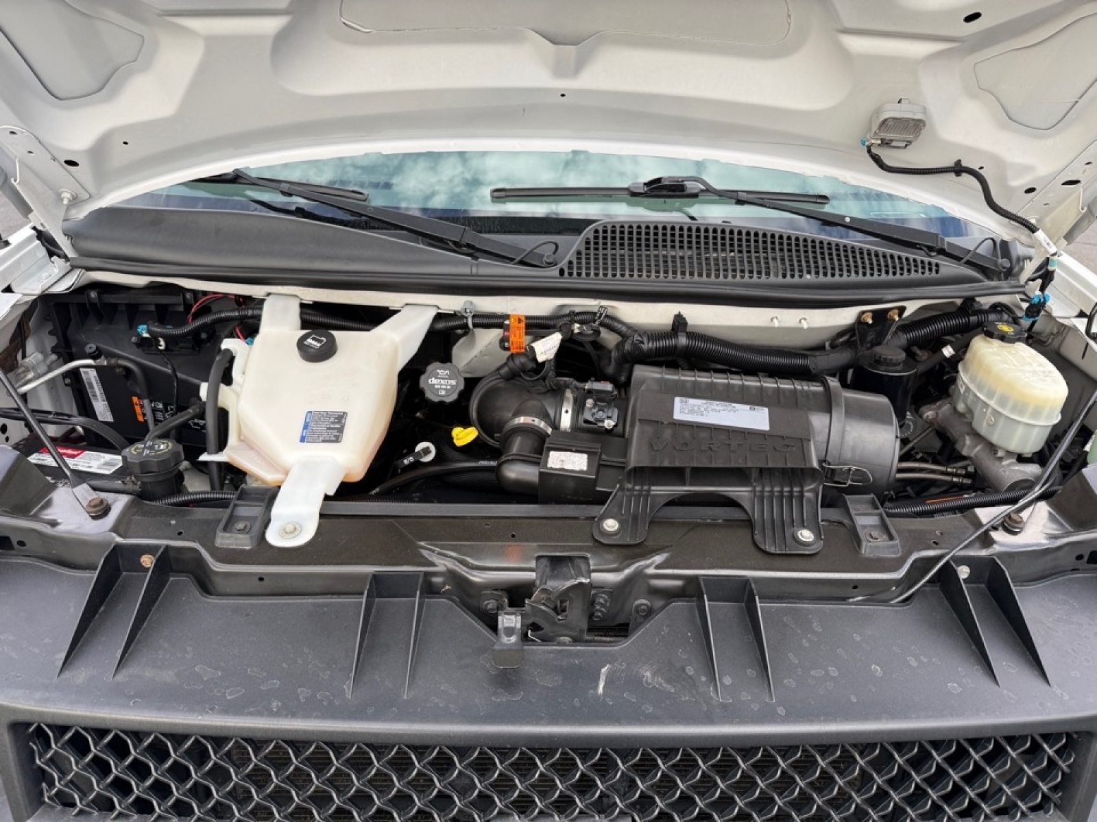 2017 Chevrolet Express 2500 Work Van, 38951A, Photo