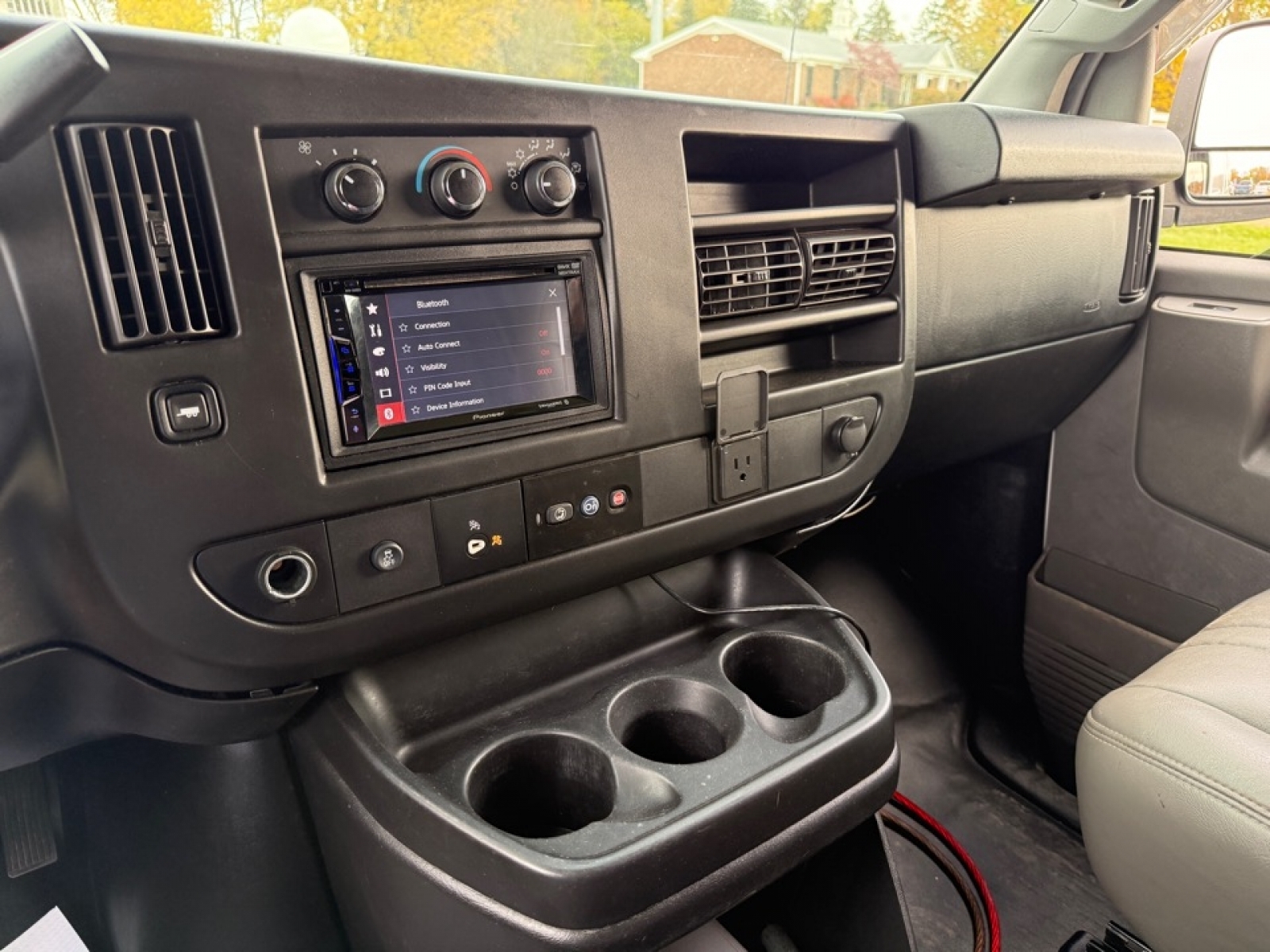 2017 Chevrolet Express 2500 Work Van, 38951A, Photo