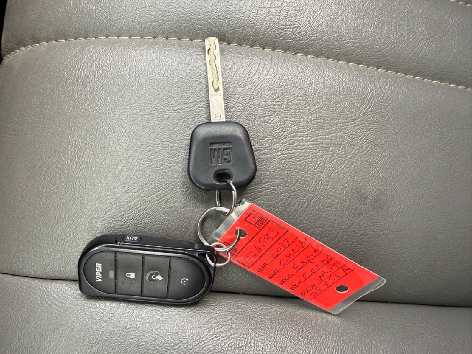 2017 Chevrolet Express 2500 Work Van, 38951A, Photo