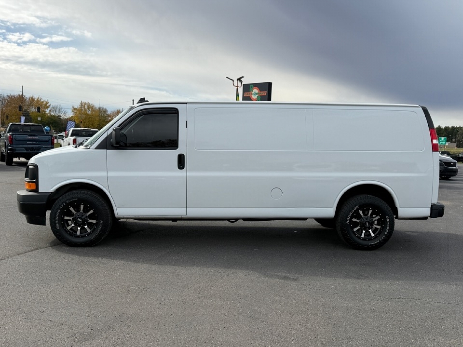 2017 Chevrolet Express 2500 Work Van, 38951A, Photo