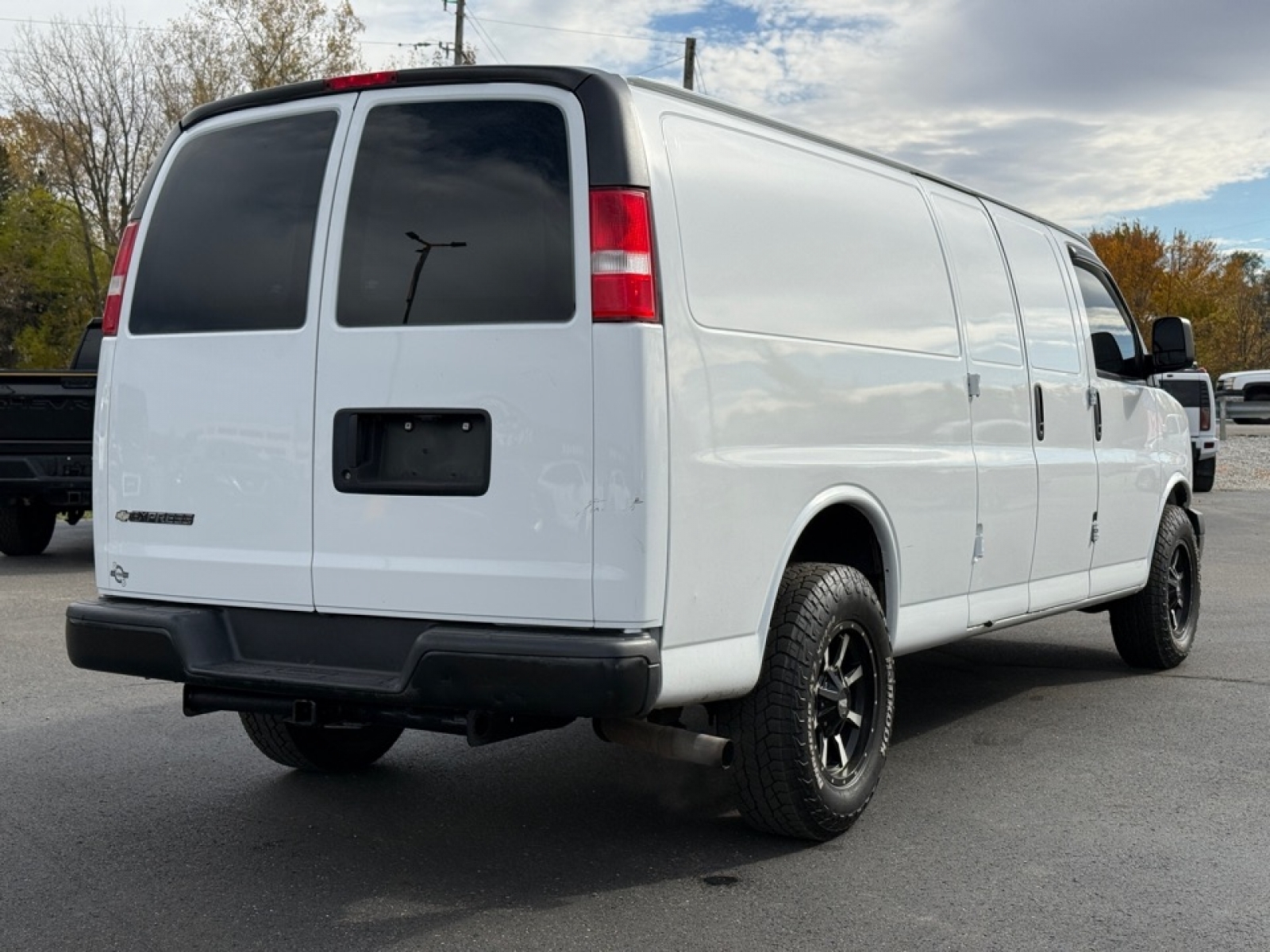 2017 Chevrolet Express 2500 Work Van, 38951A, Photo