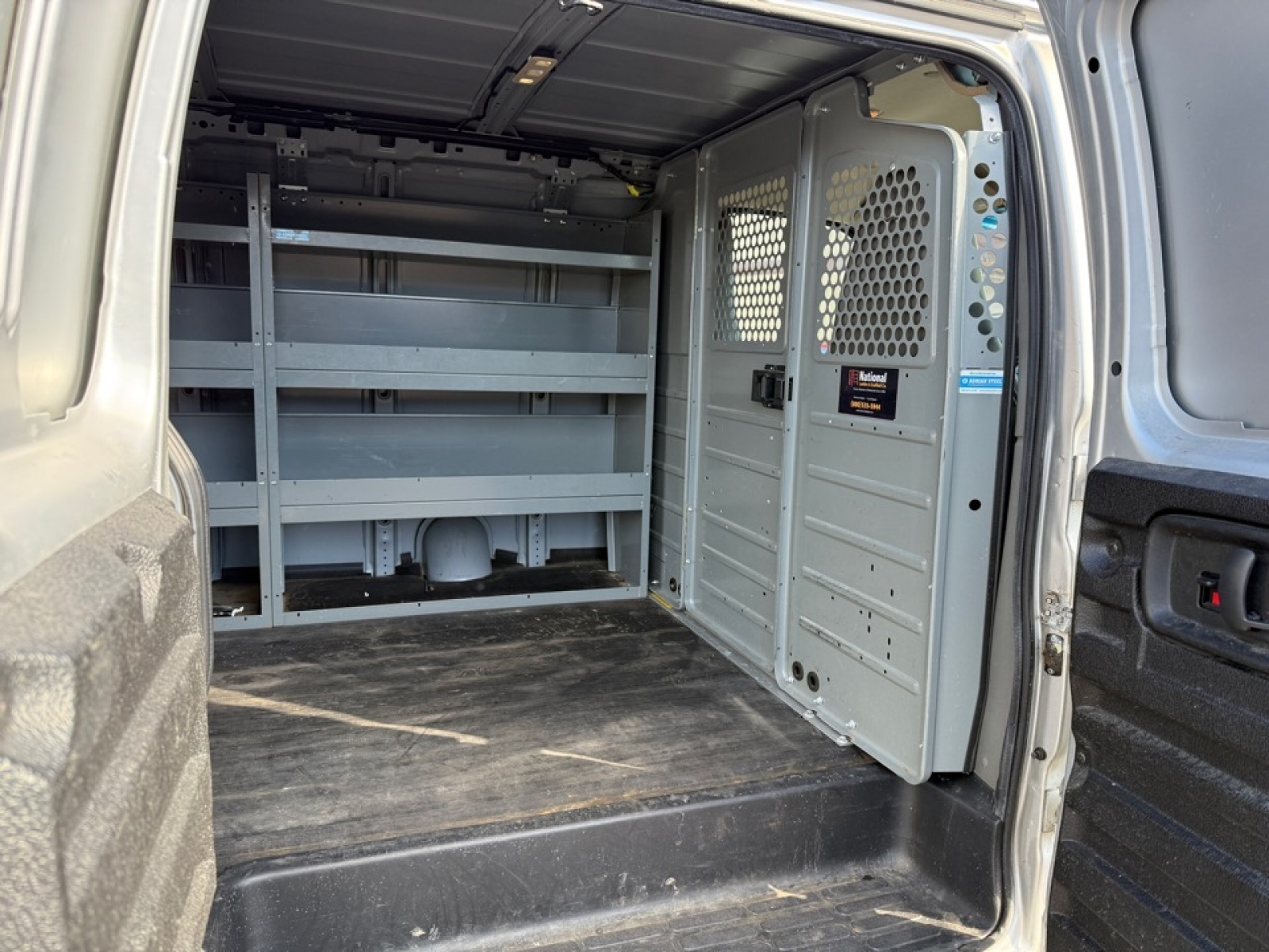 2017 Chevrolet Express 2500 Work Van, 39446, Photo