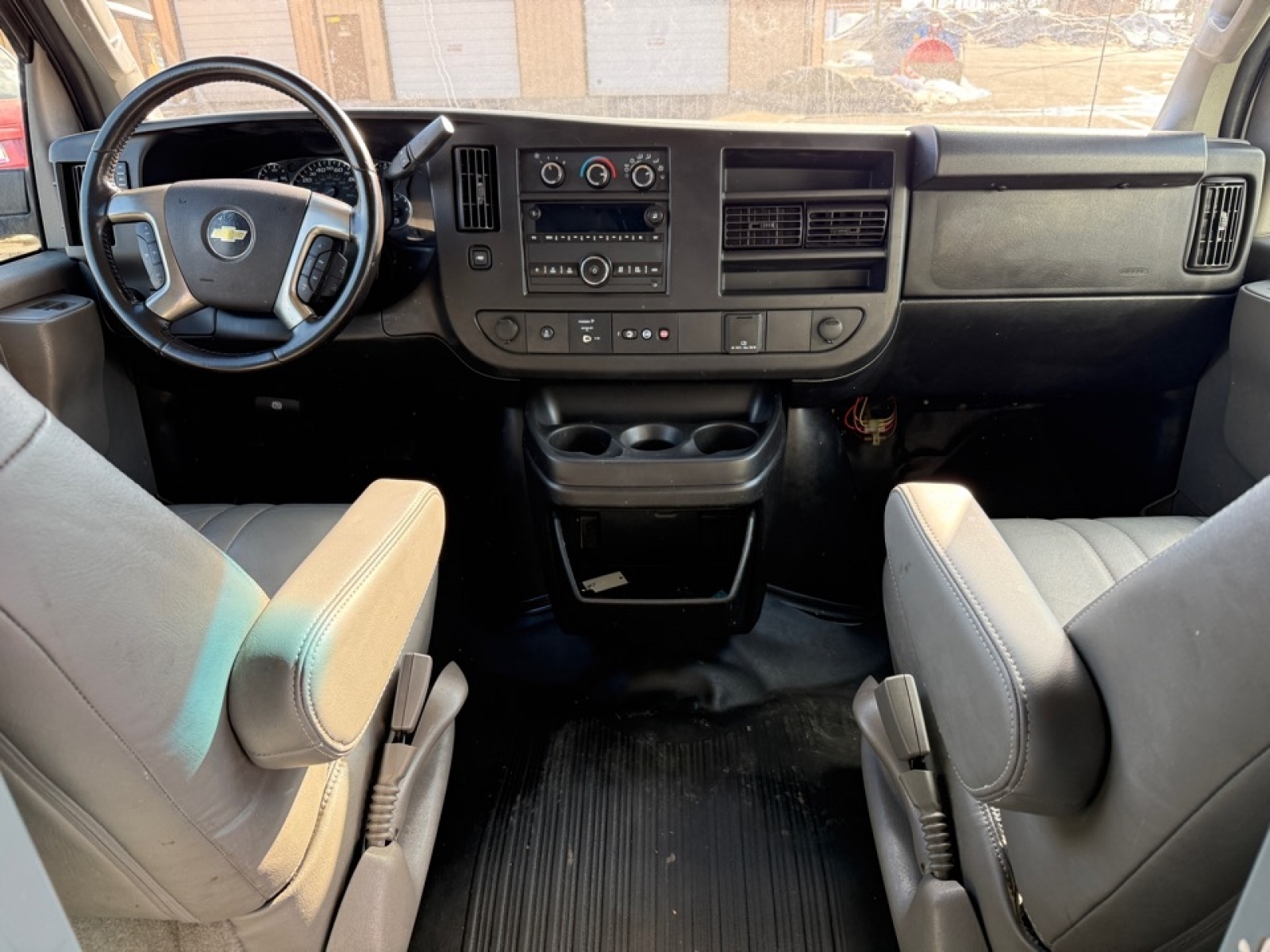 2017 Chevrolet Express 2500 Work Van, 39446, Photo