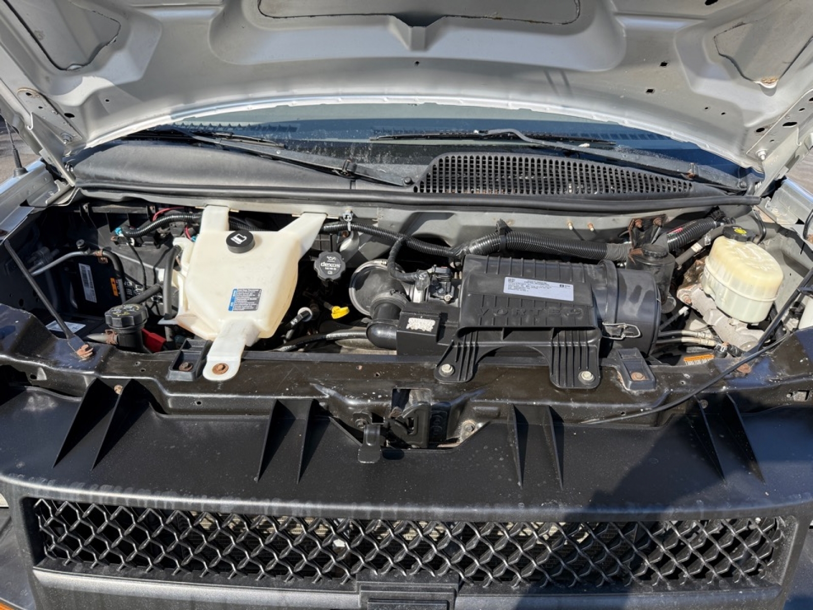 2017 Chevrolet Express 2500 Work Van, 39446, Photo