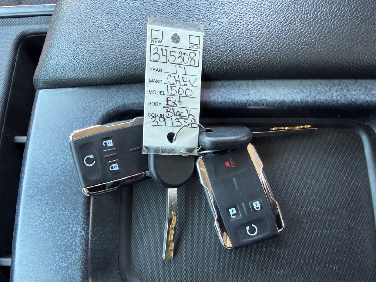 2017 Chevrolet Silverado 1500 1LT, 39135B, Photo