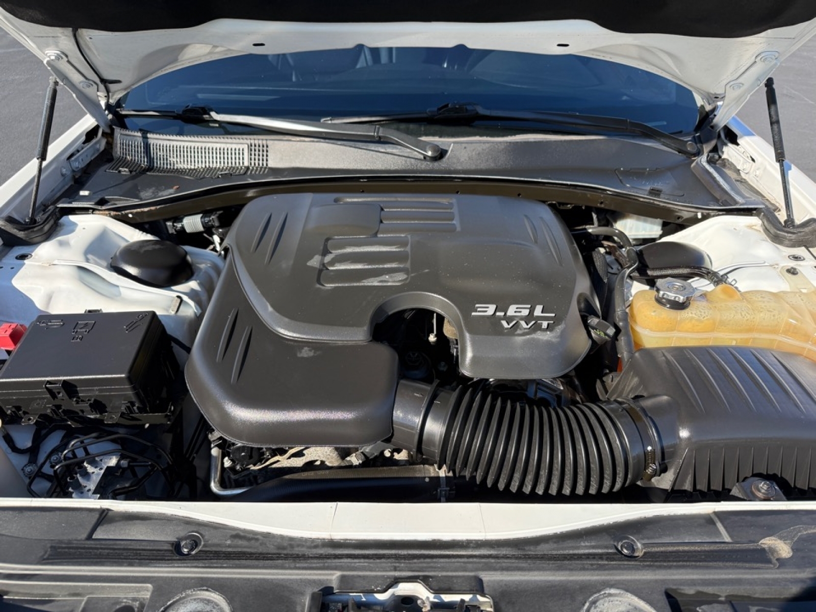 2017 Chrysler 300 C Platinum, 38829A, Photo