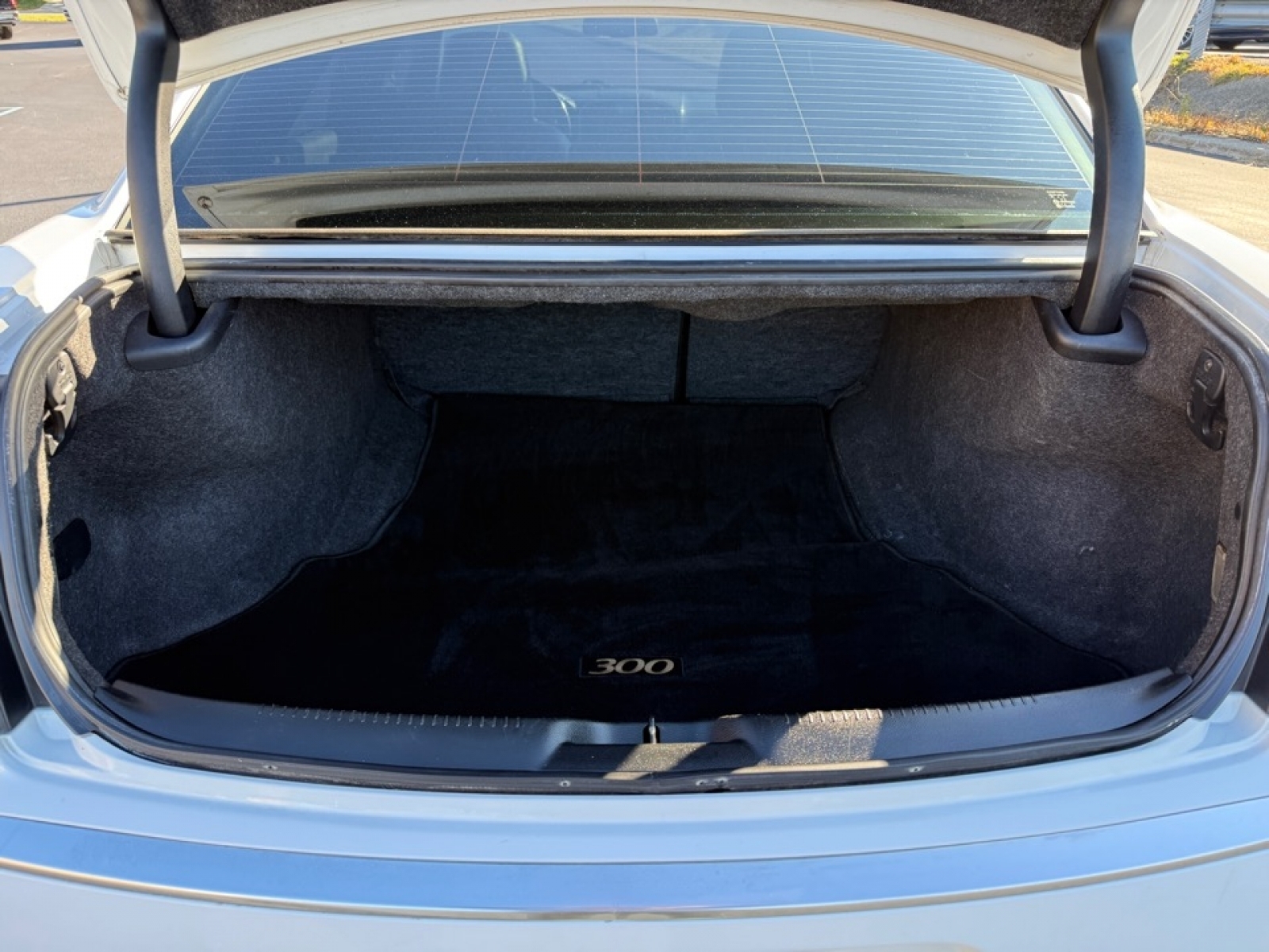 2017 Chrysler 300 C Platinum, 38829A, Photo