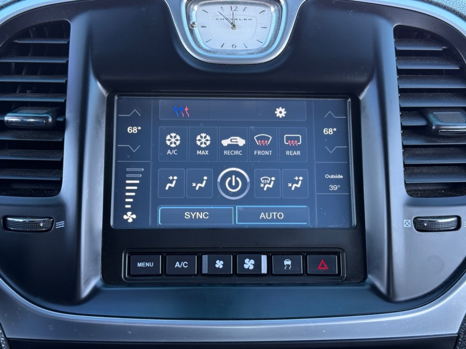 2017 Chrysler 300 C Platinum, 38829A, Photo