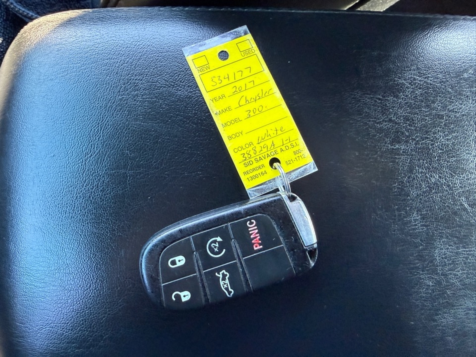 2017 Chrysler 300 C Platinum, 38829A, Photo