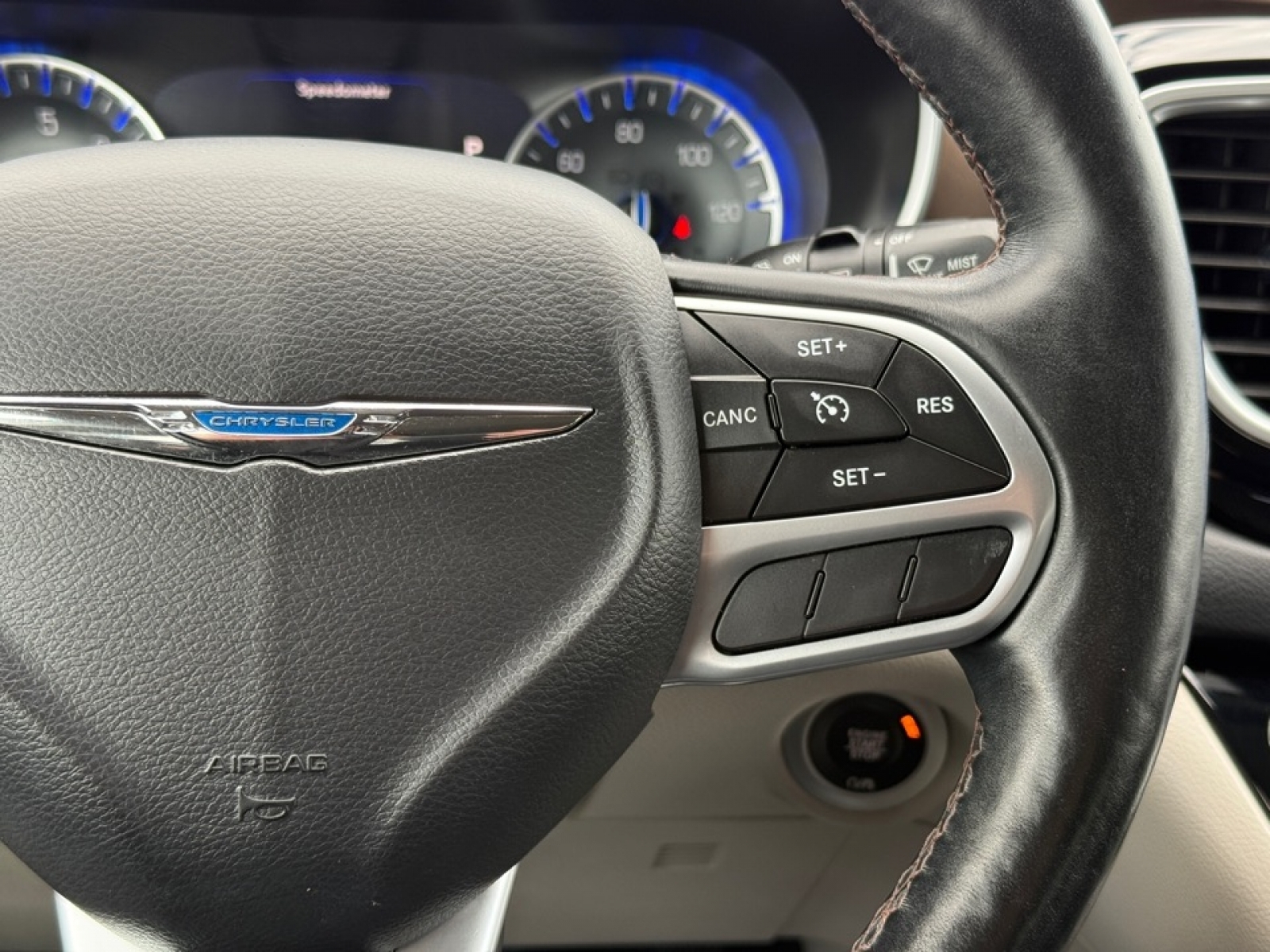 2017 Chrysler Pacifica Touring-L Plus, 39583, Photo