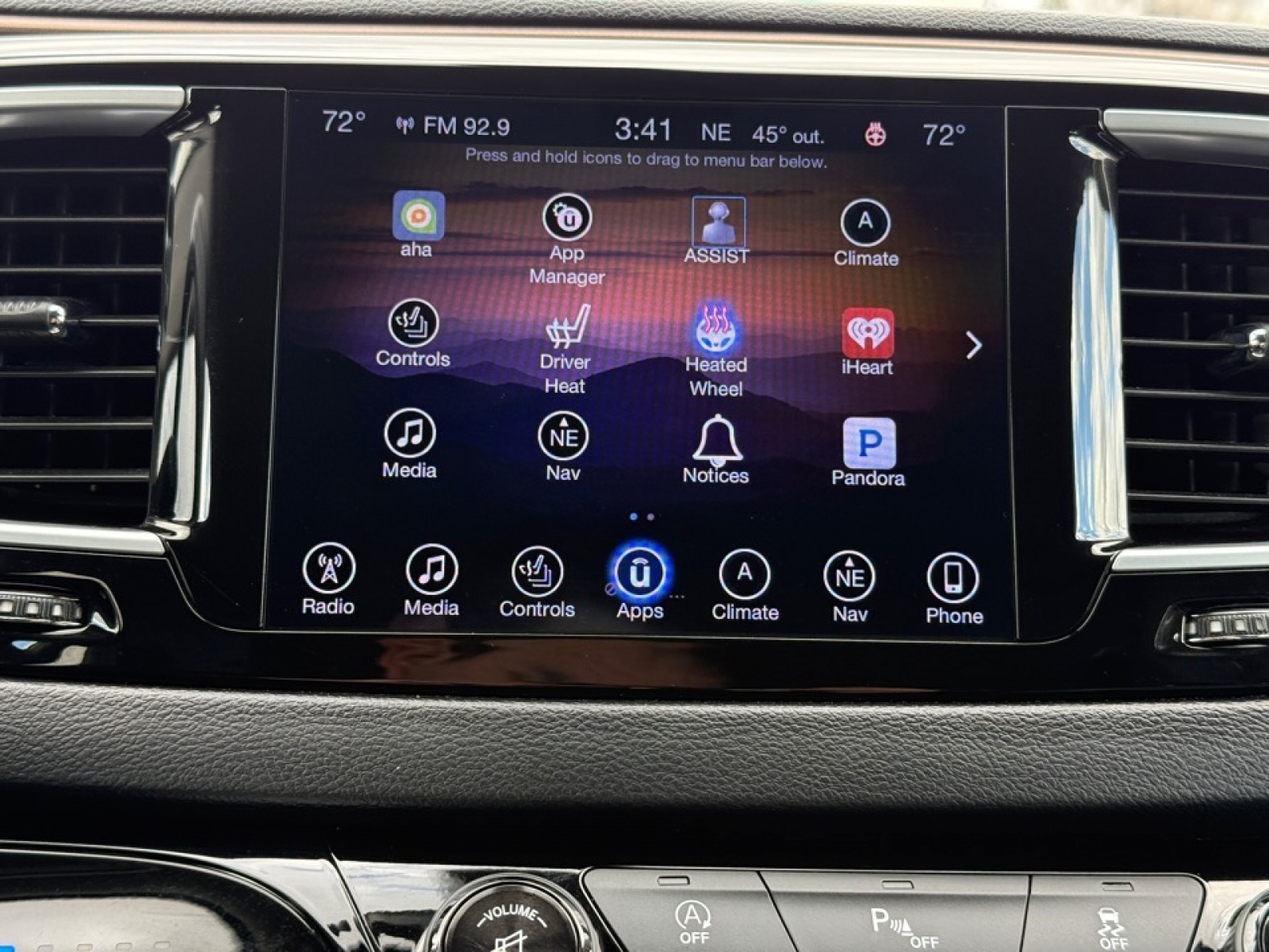 2017 Chrysler Pacifica Touring-L Plus, 39583, Photo