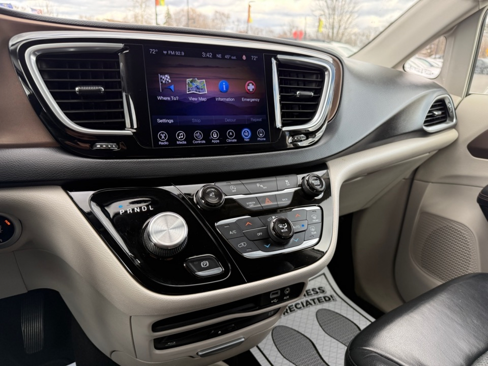 2017 Chrysler Pacifica Touring-L Plus, 39583, Photo
