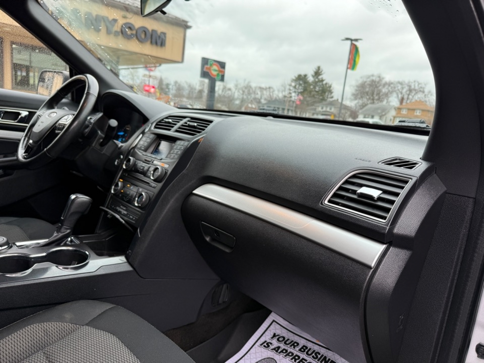 2017 Ford Explorer XLT, 39389, Photo