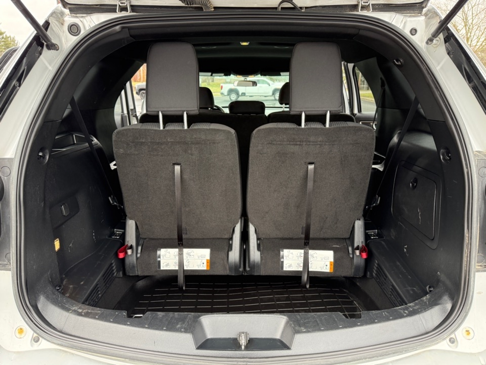 2017 Ford Explorer XLT, 39389, Photo